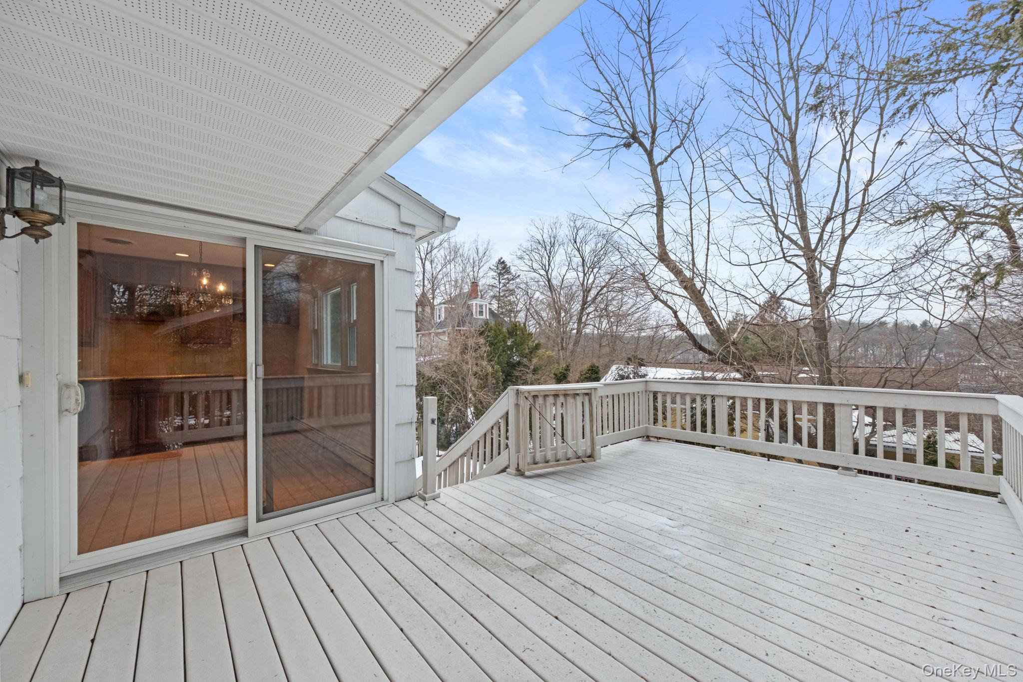 32 Bramble Brook Road, Ardsley, NY 10502