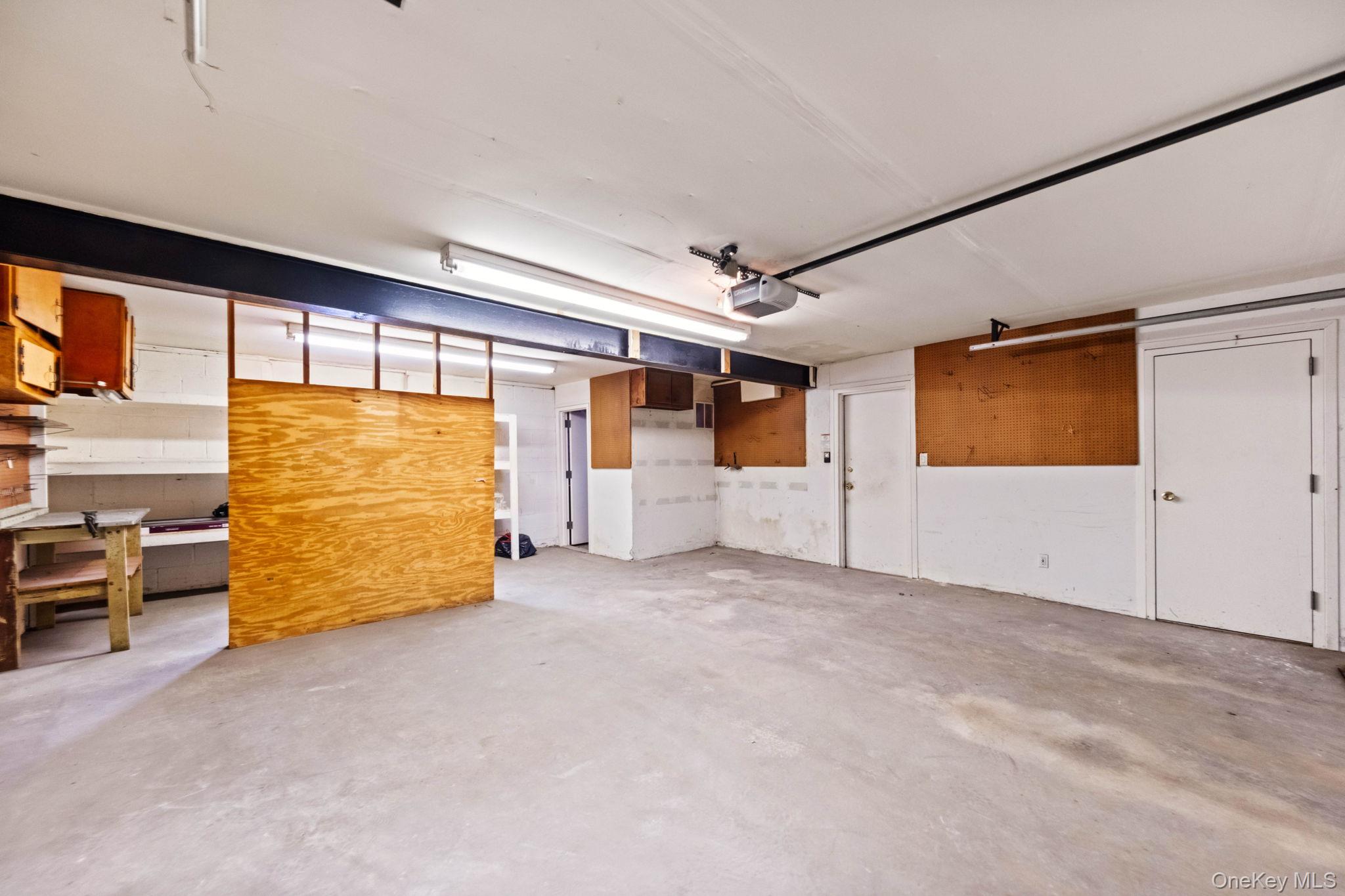 32 Bramble Brook Road, Ardsley, NY 10502