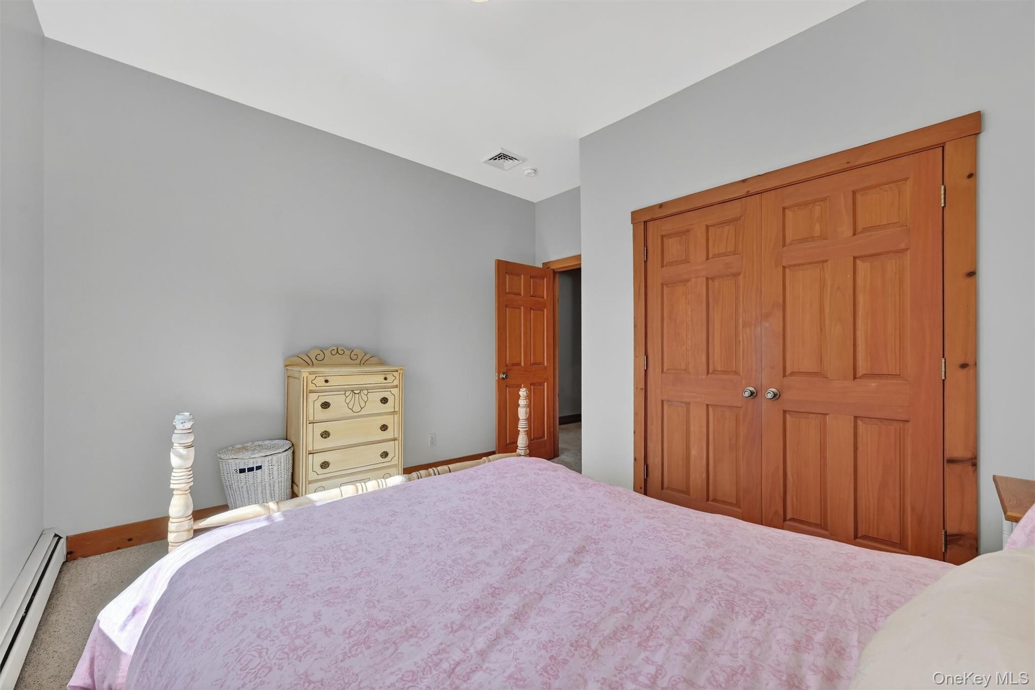 130 Dunthorne Drive, Bloomingburg, NY 12721