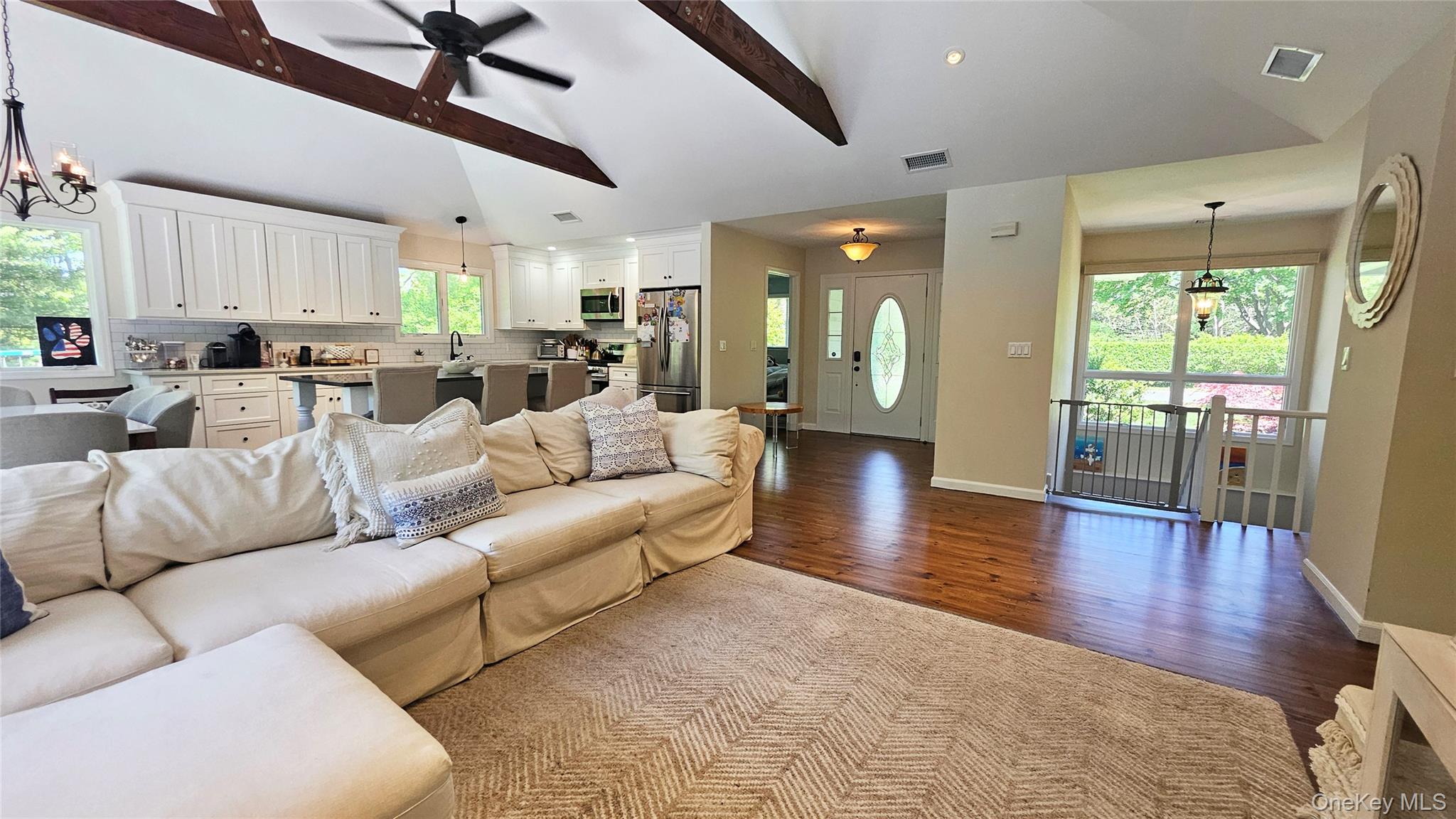 11 John Street, Westhampton Beach, NY 11978