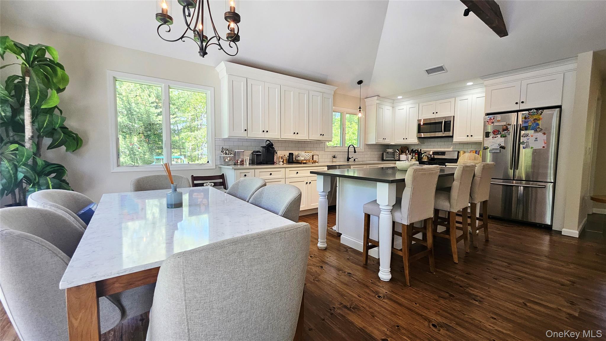 11 John Street, Westhampton Beach, NY 11978