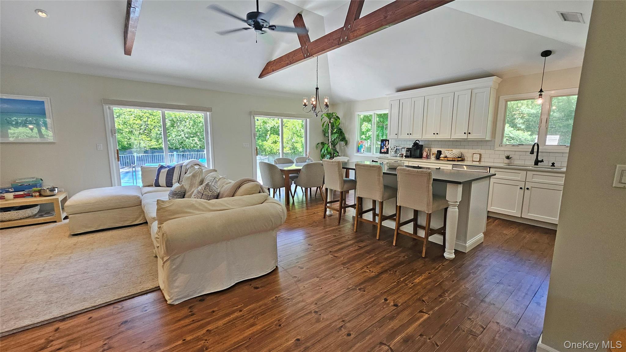 11 John Street, Westhampton Beach, NY 11978