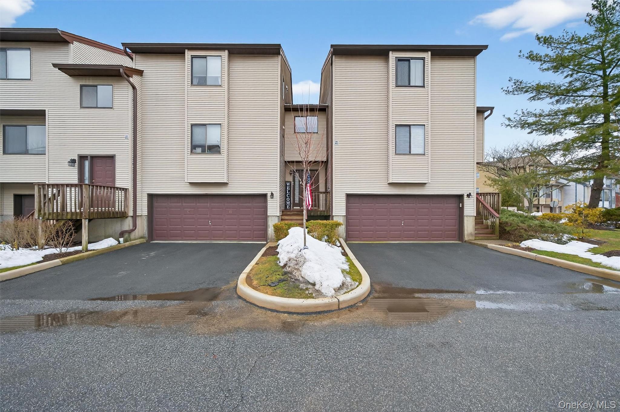 15 Kings Court, Nanuet, NY 10954