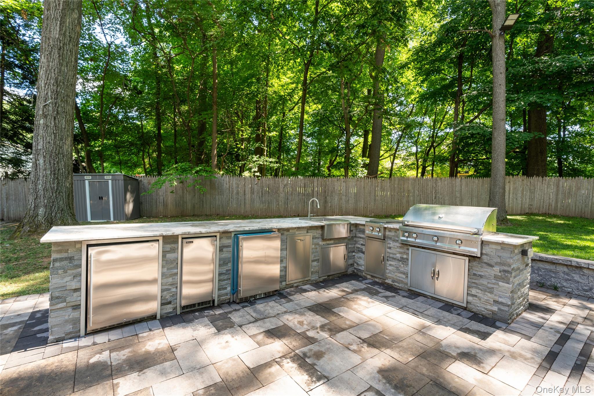 9 E Stemmer Lane, Suffern, NY 10901