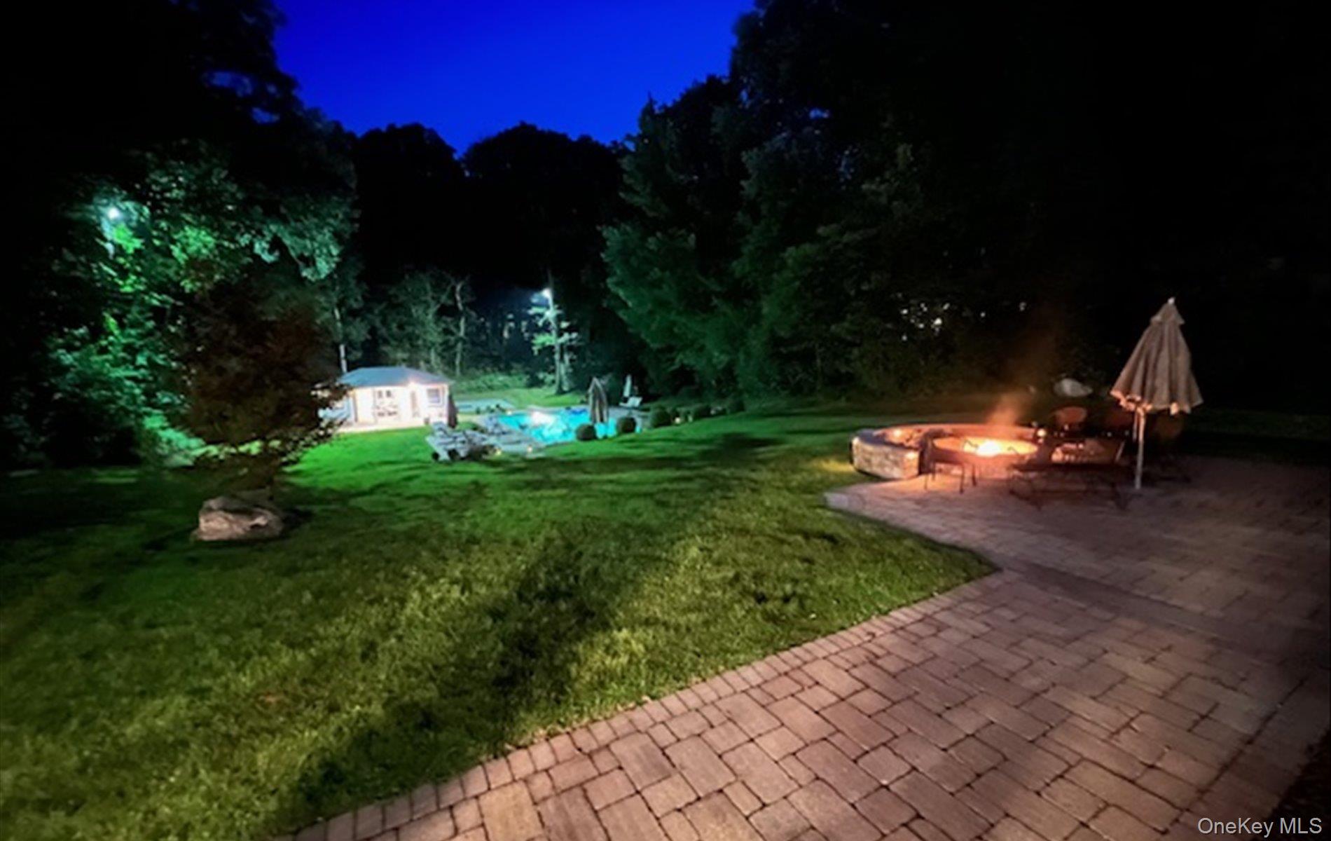 15 Tiber Road, Syosset, NY 11791