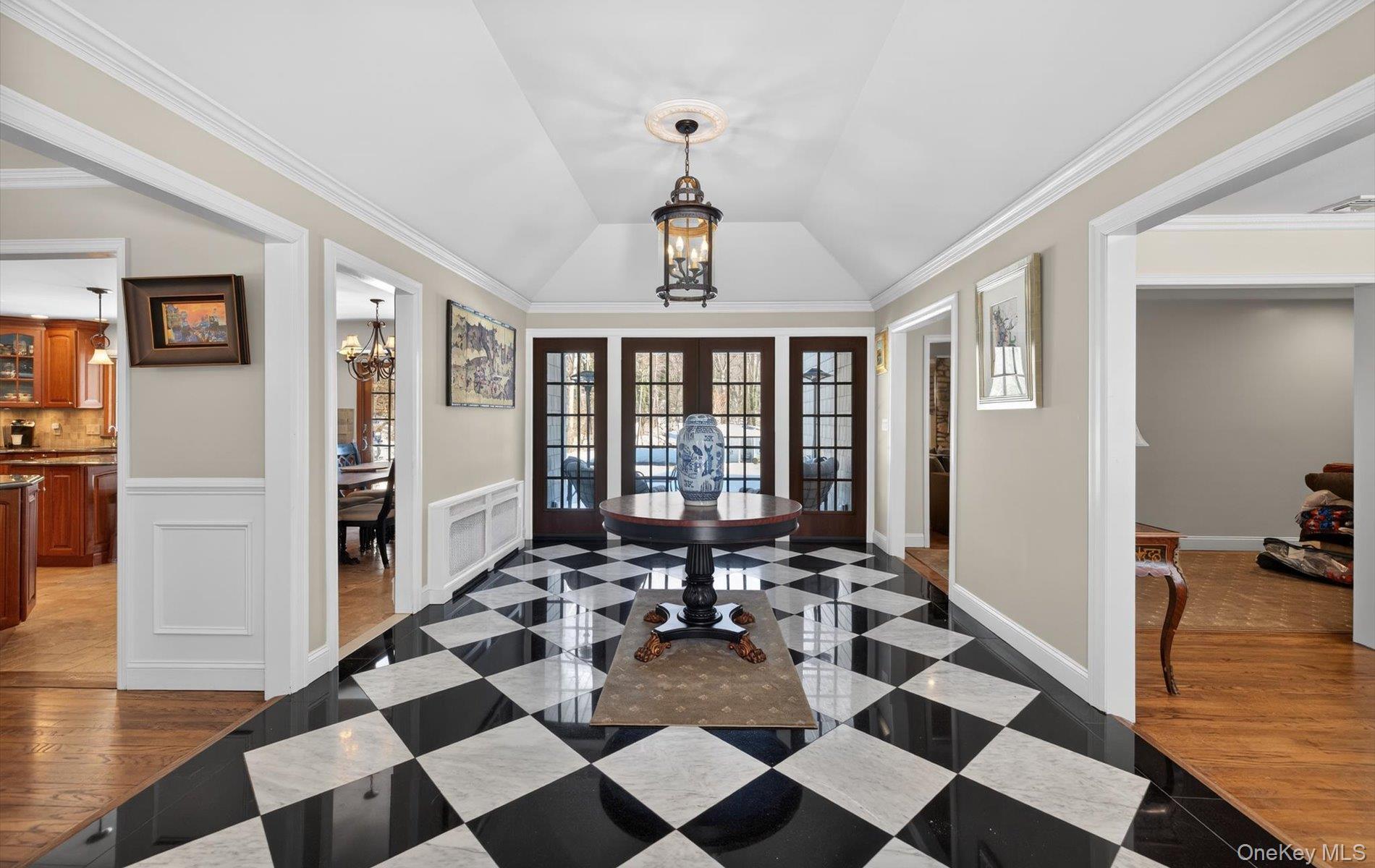 15 Tiber Road, Syosset, NY 11791