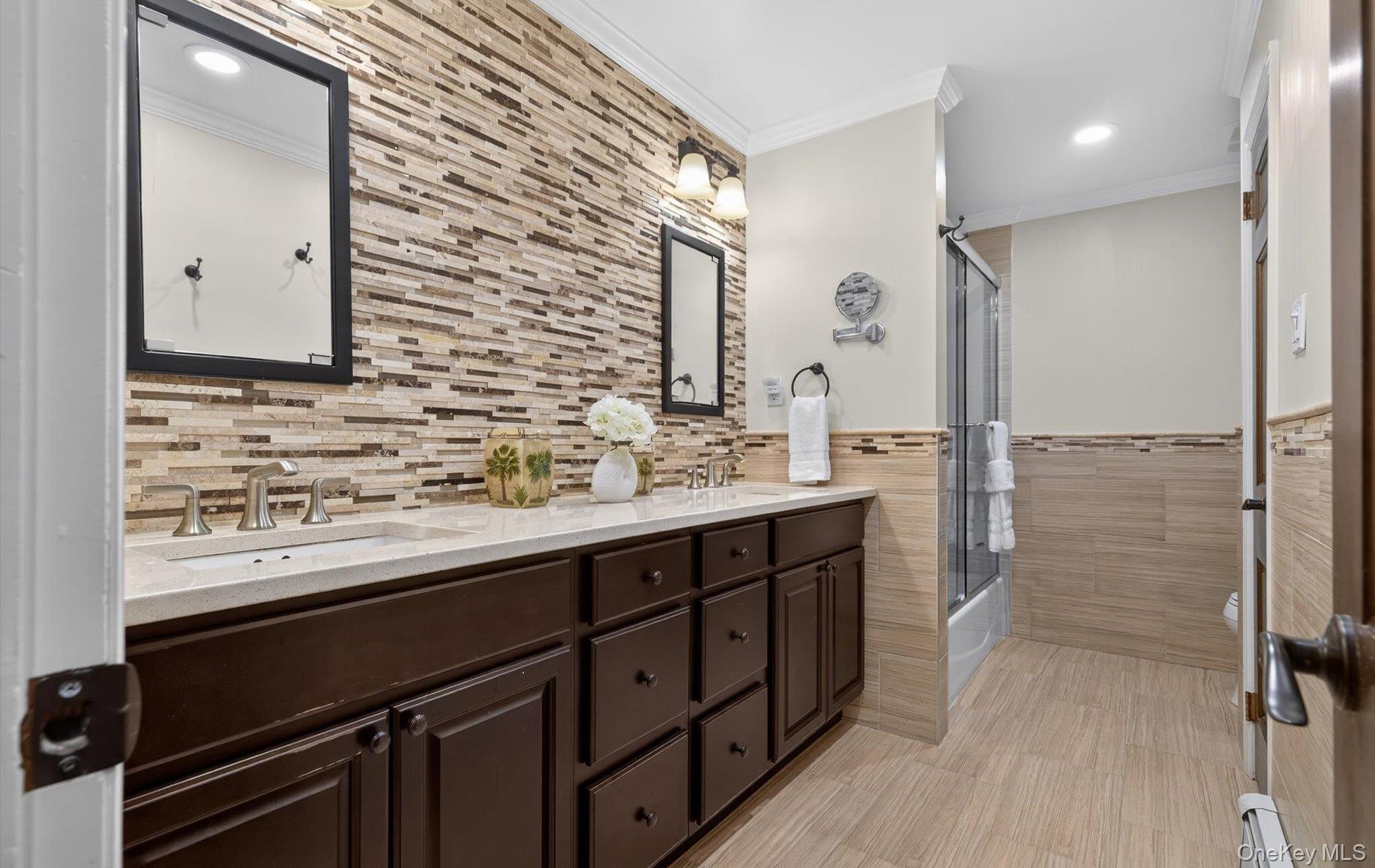 15 Tiber Road, Syosset, NY 11791