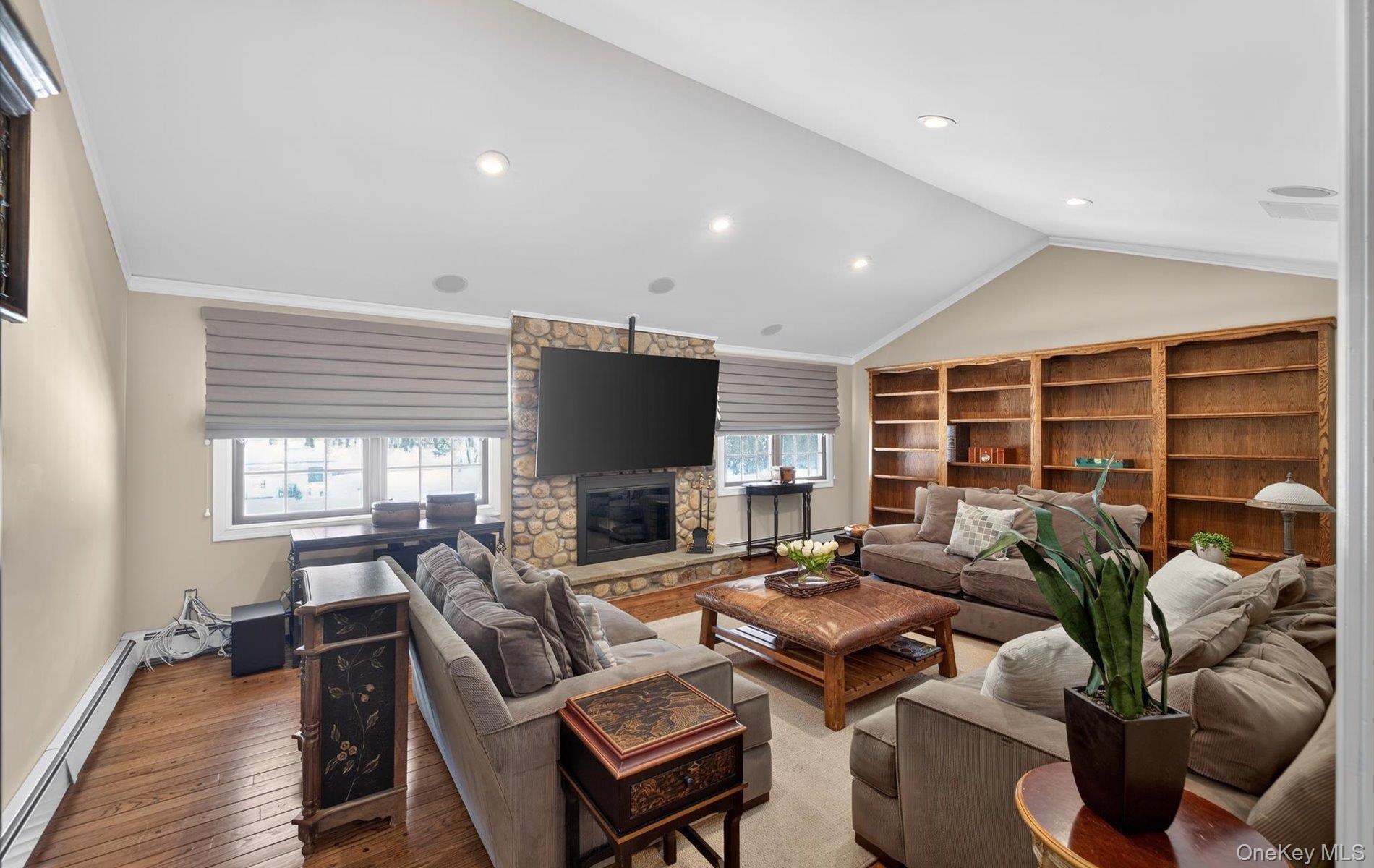 15 Tiber Road, Syosset, NY 11791