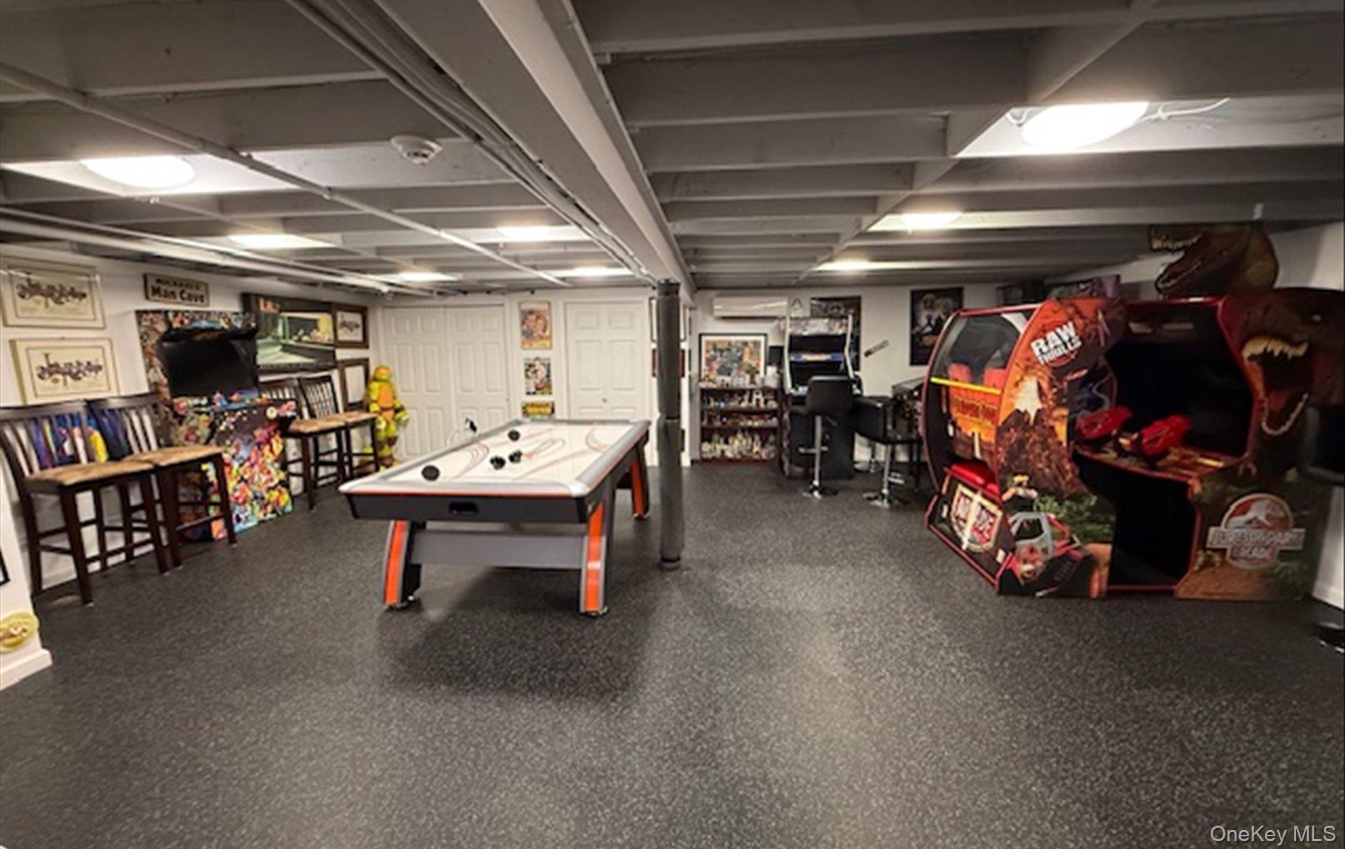 15 Tiber Road, Syosset, NY 11791