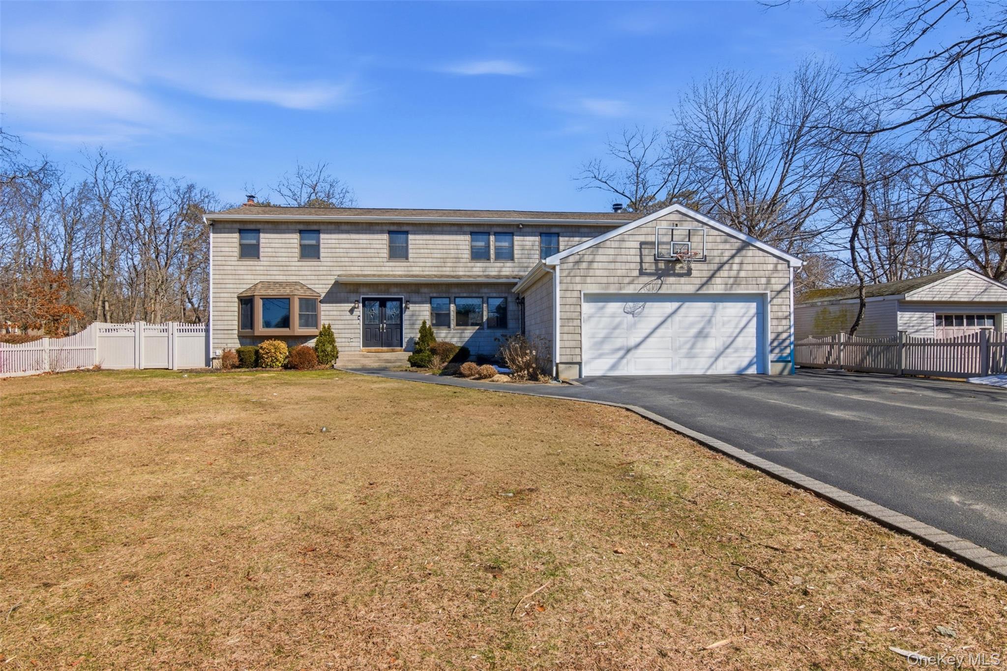 741 10th Street, Islip Terrace, NY 11752