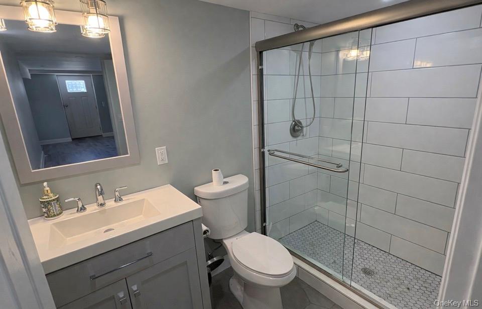 39 West Lane, Bay Shore, NY 11706