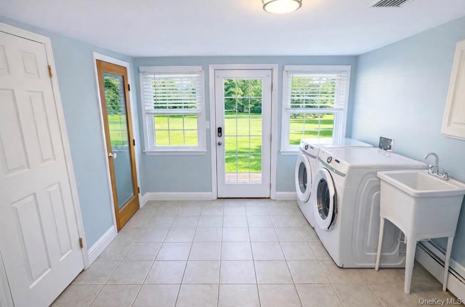 39 West Lane, Bay Shore, NY 11706