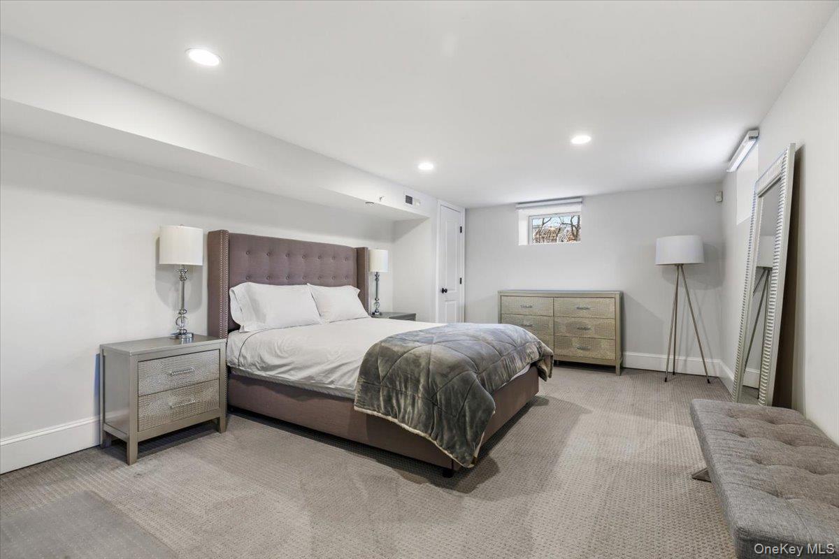 15 Braxmar Drive S, Harrison, NY 10528