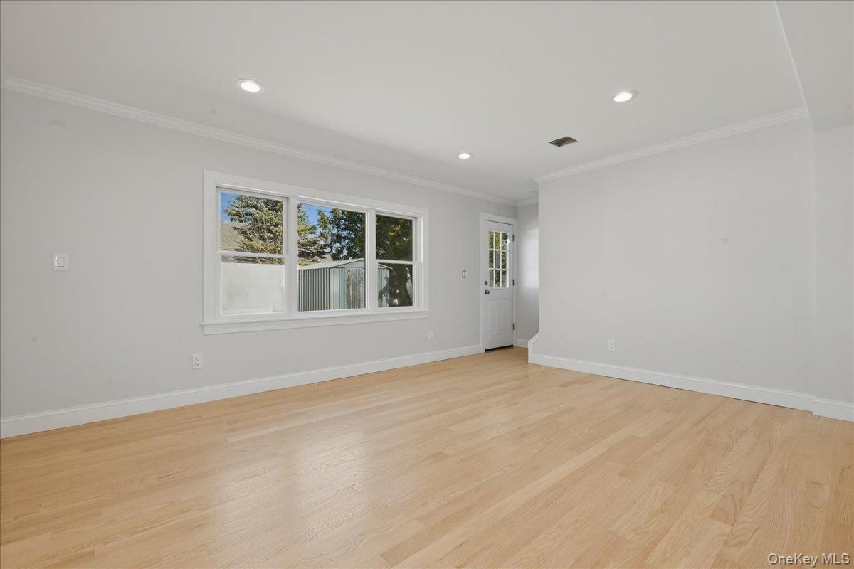 38 Bobolink Lane, Levittown, NY 11756