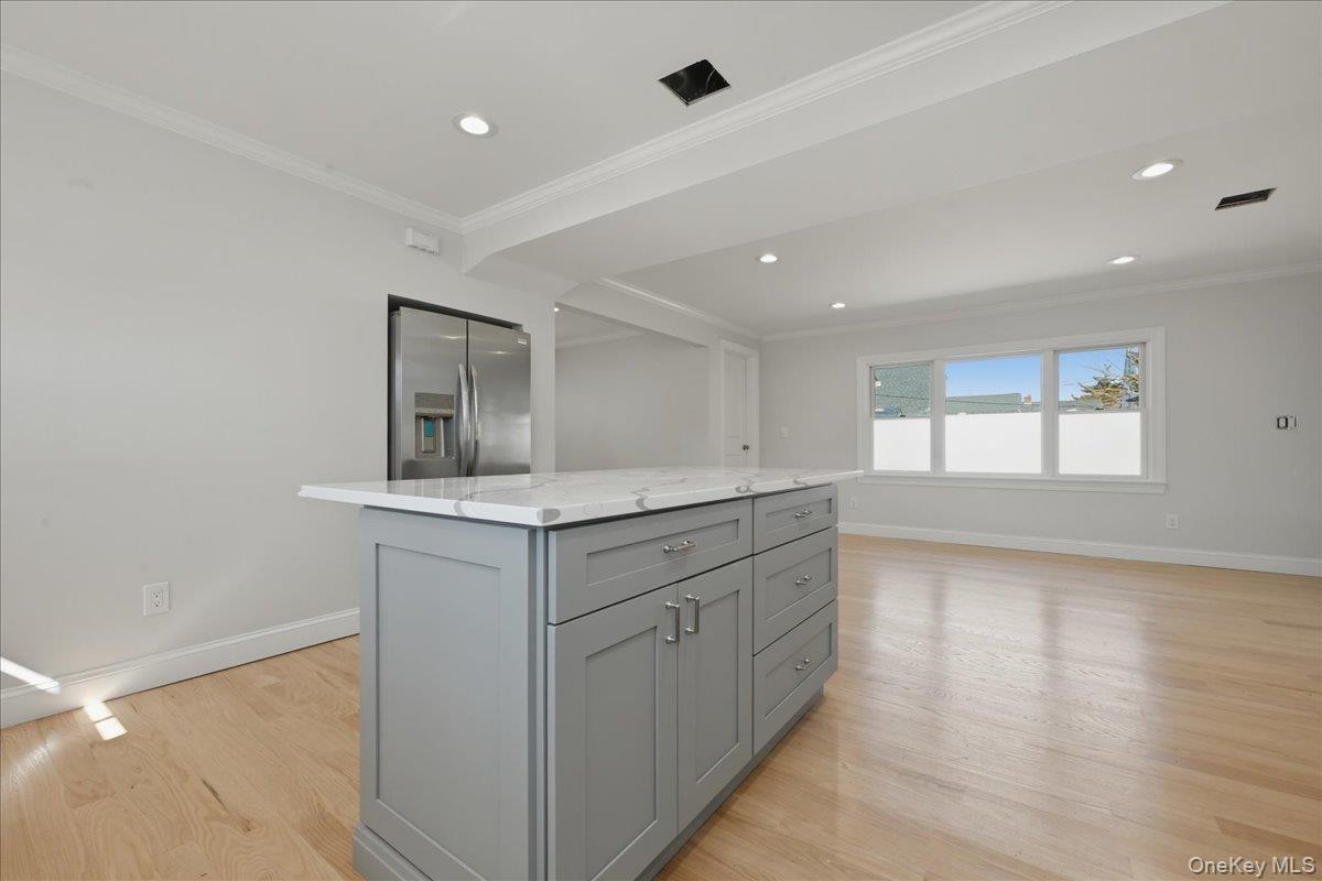 38 Bobolink Lane, Levittown, NY 11756