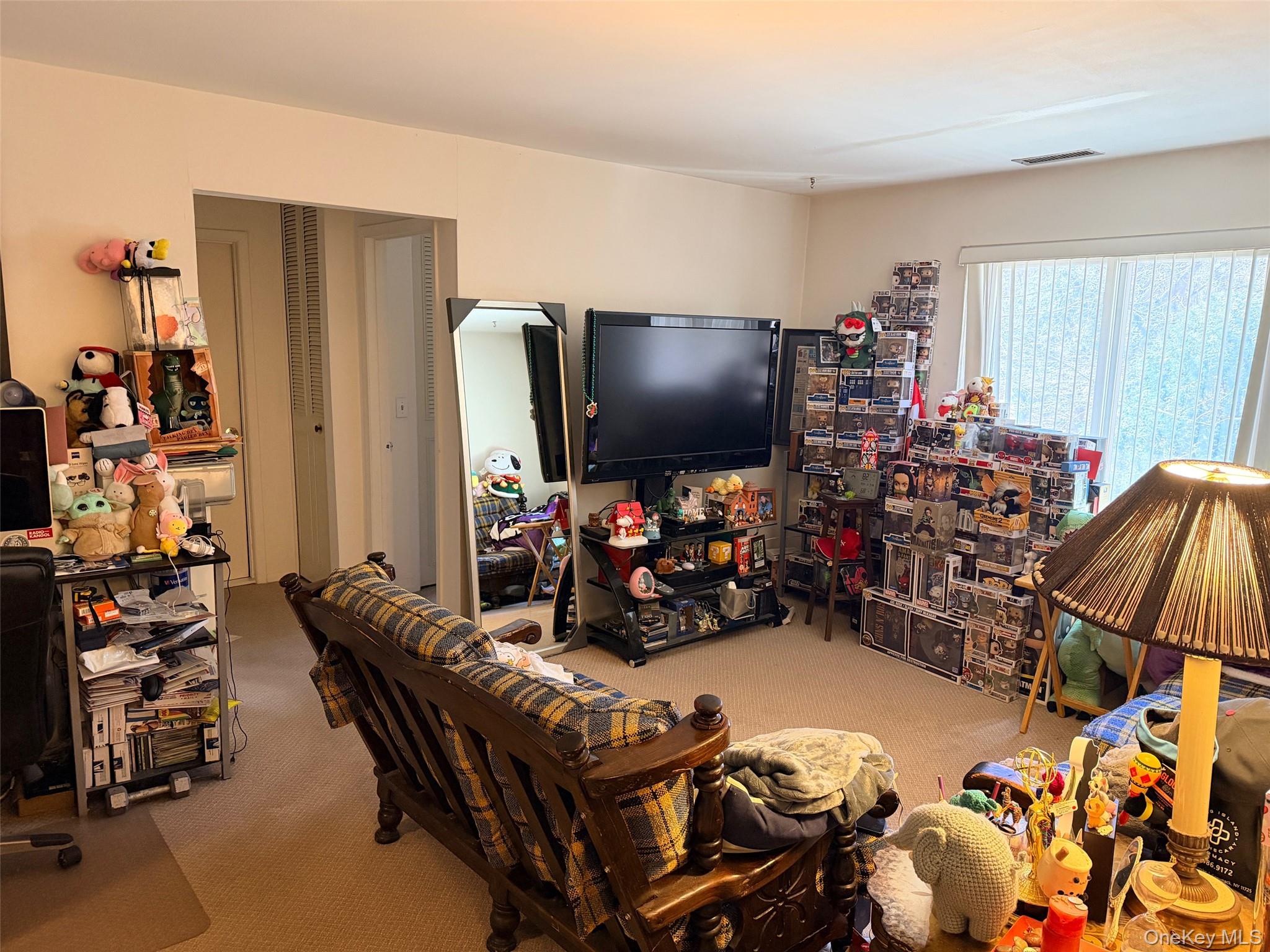 980 Skyline Drive, Coram, NY 11727