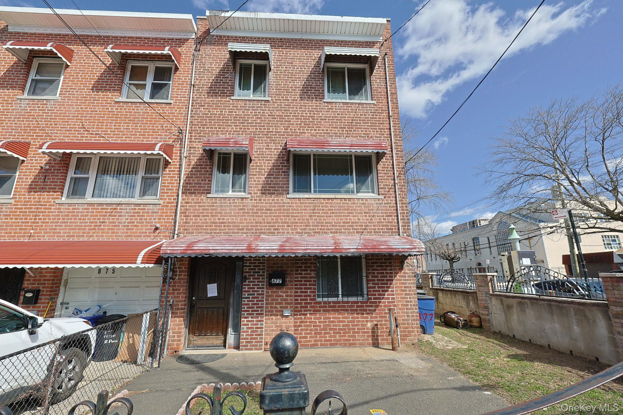 877 E 223rd Street, Bronx, NY 10466