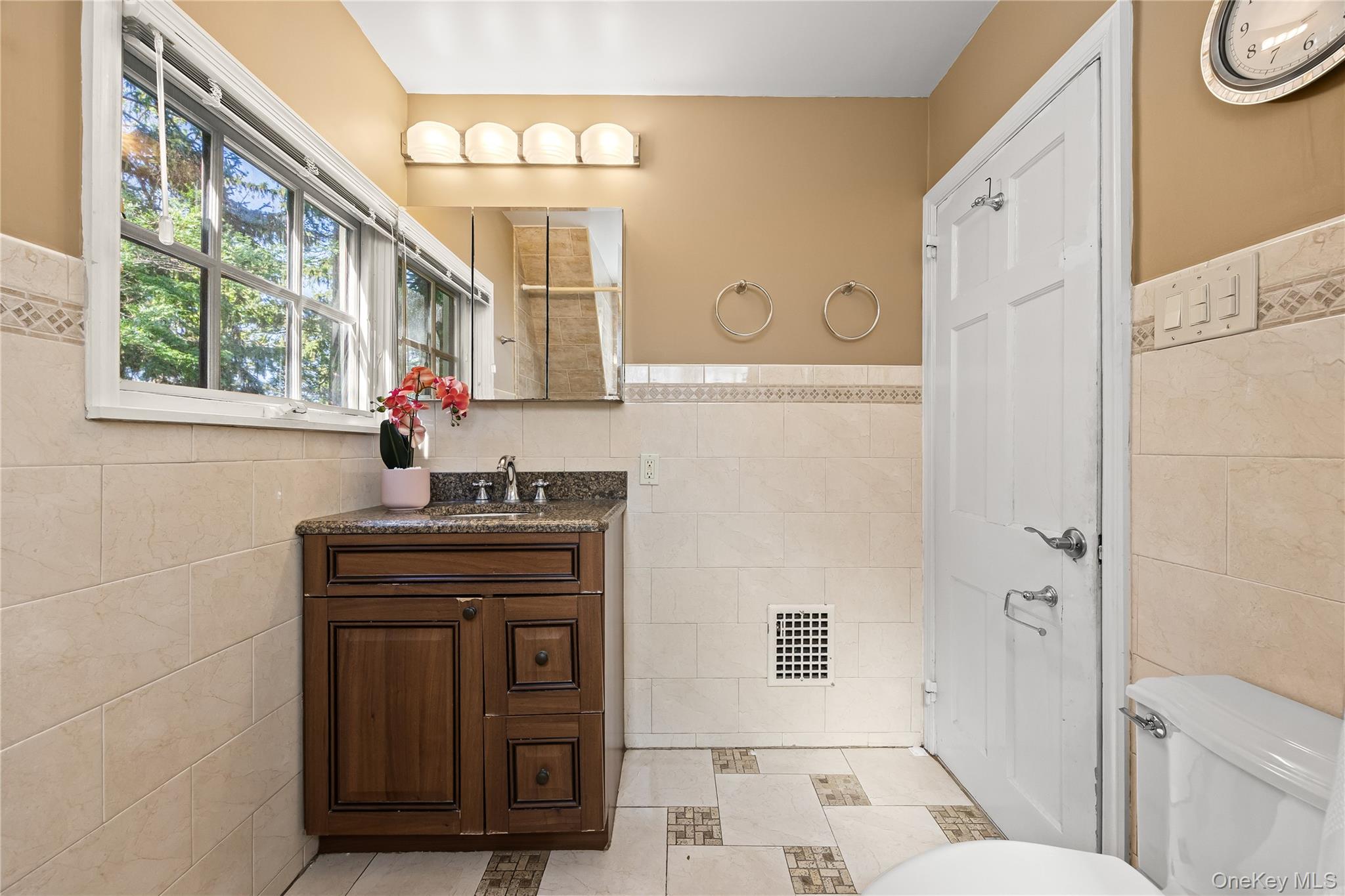 378 Beverly Road, Douglaston, NY 11363