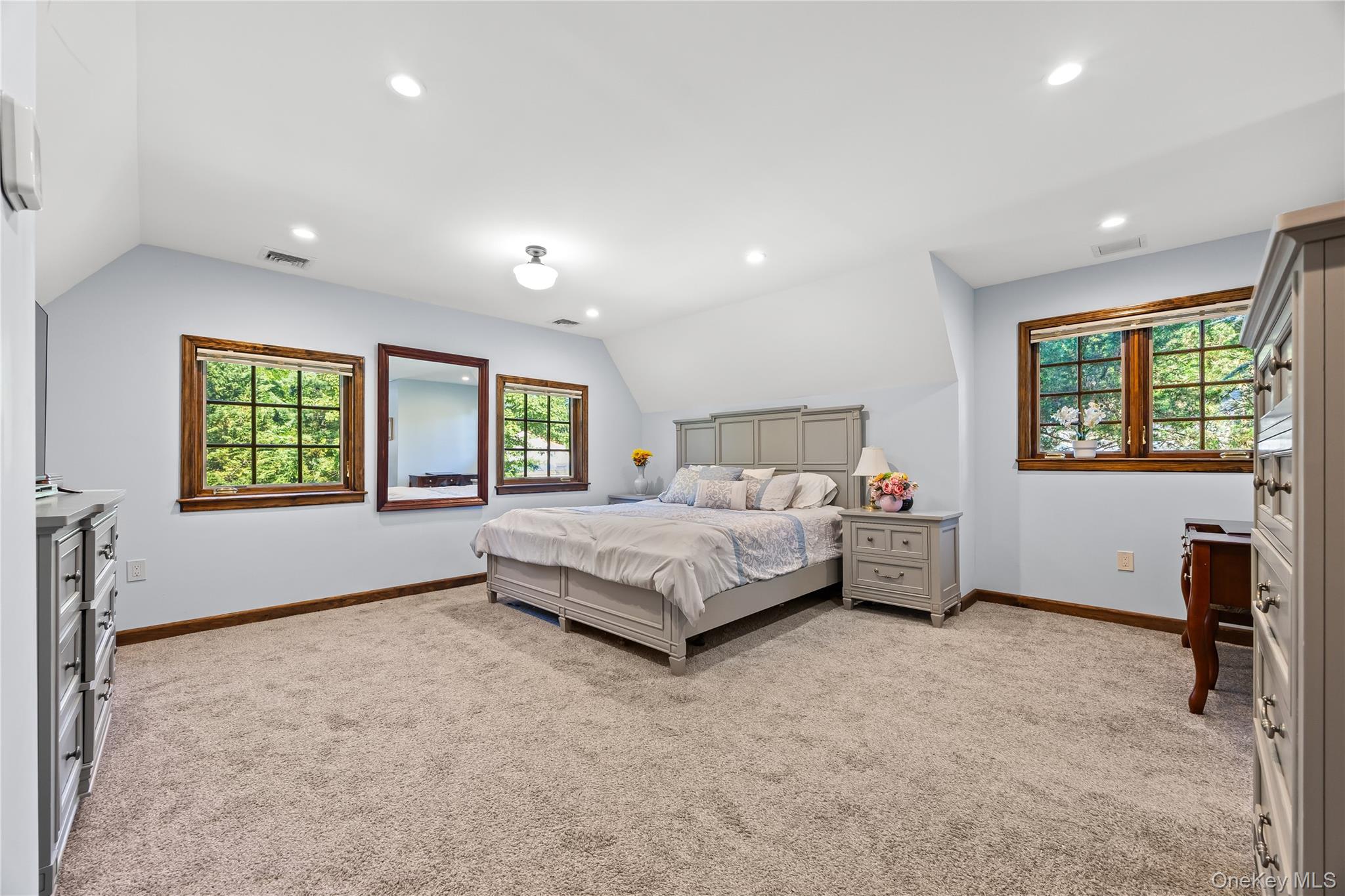 378 Beverly Road, Douglaston, NY 11363