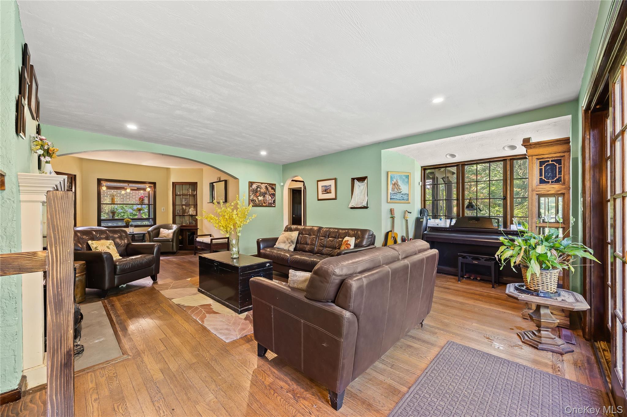 378 Beverly Road, Douglaston, NY 11363