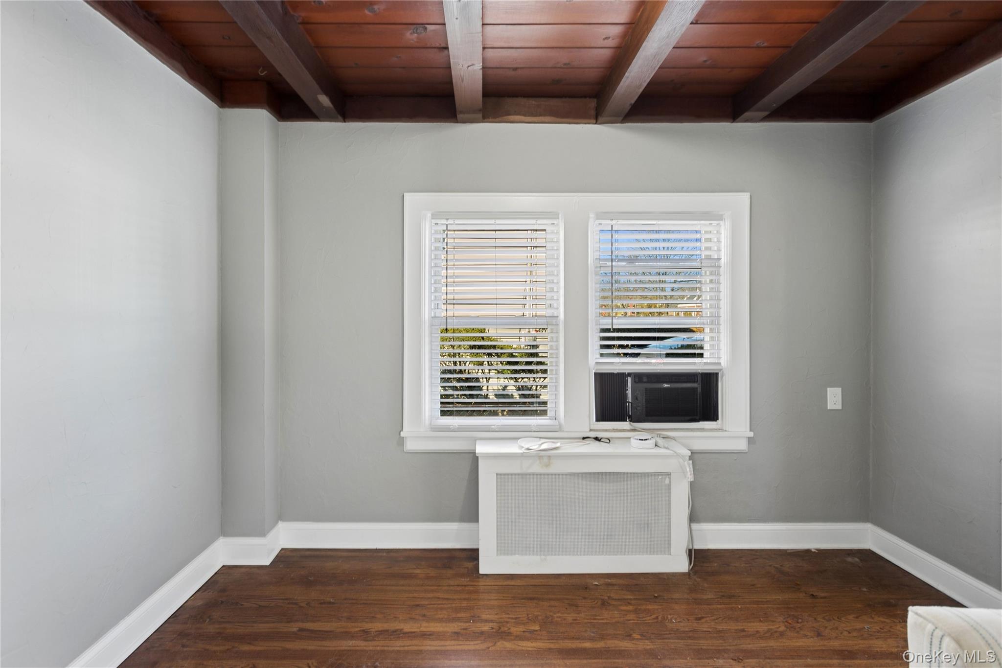 261 Rutland Road, Freeport, NY 11520