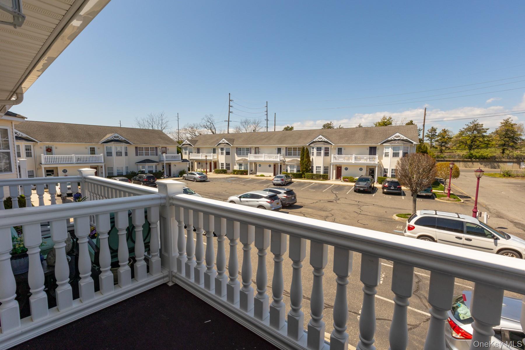 314 Flurry Lane, West Babylon, NY 11704