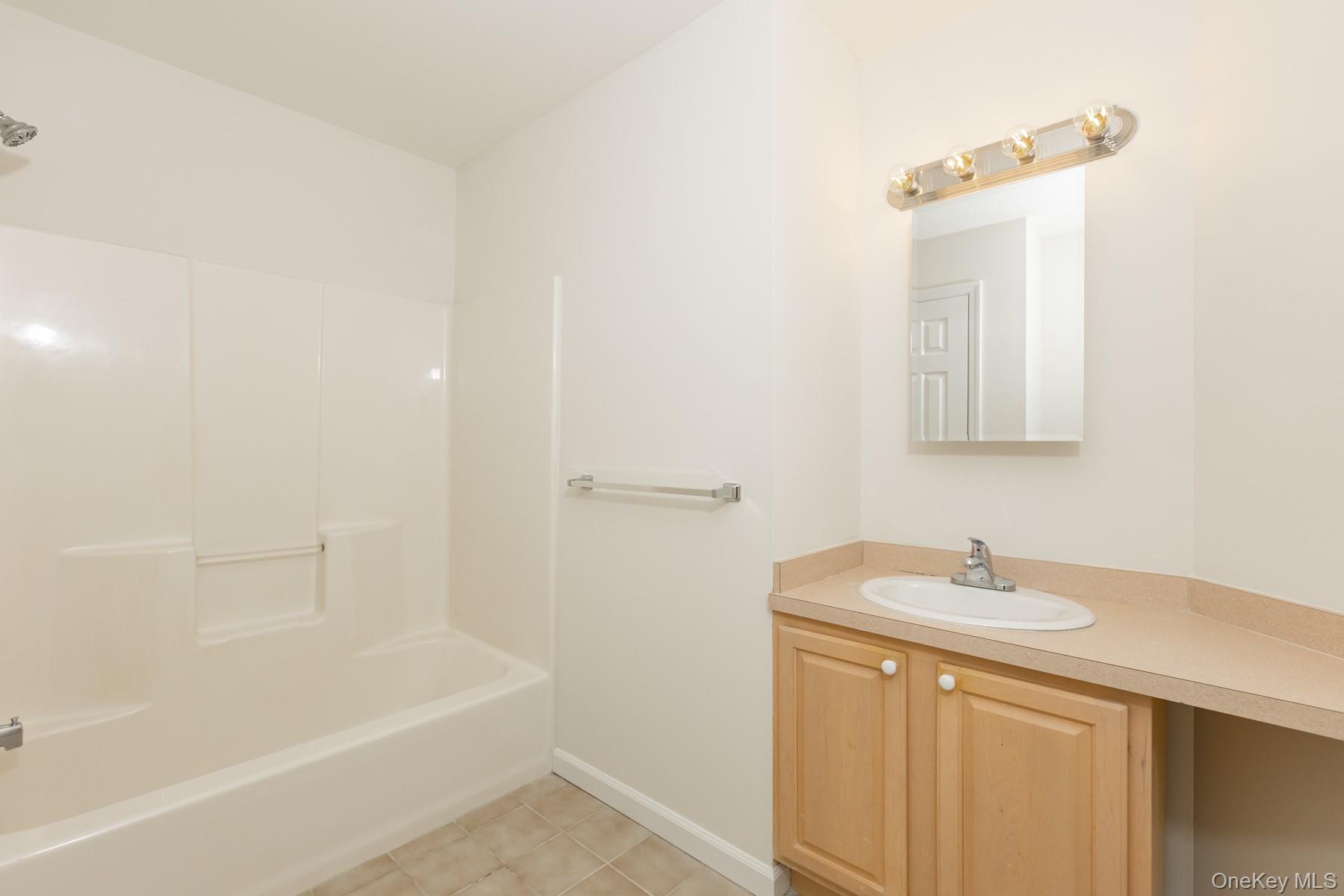 314 Flurry Lane, West Babylon, NY 11704