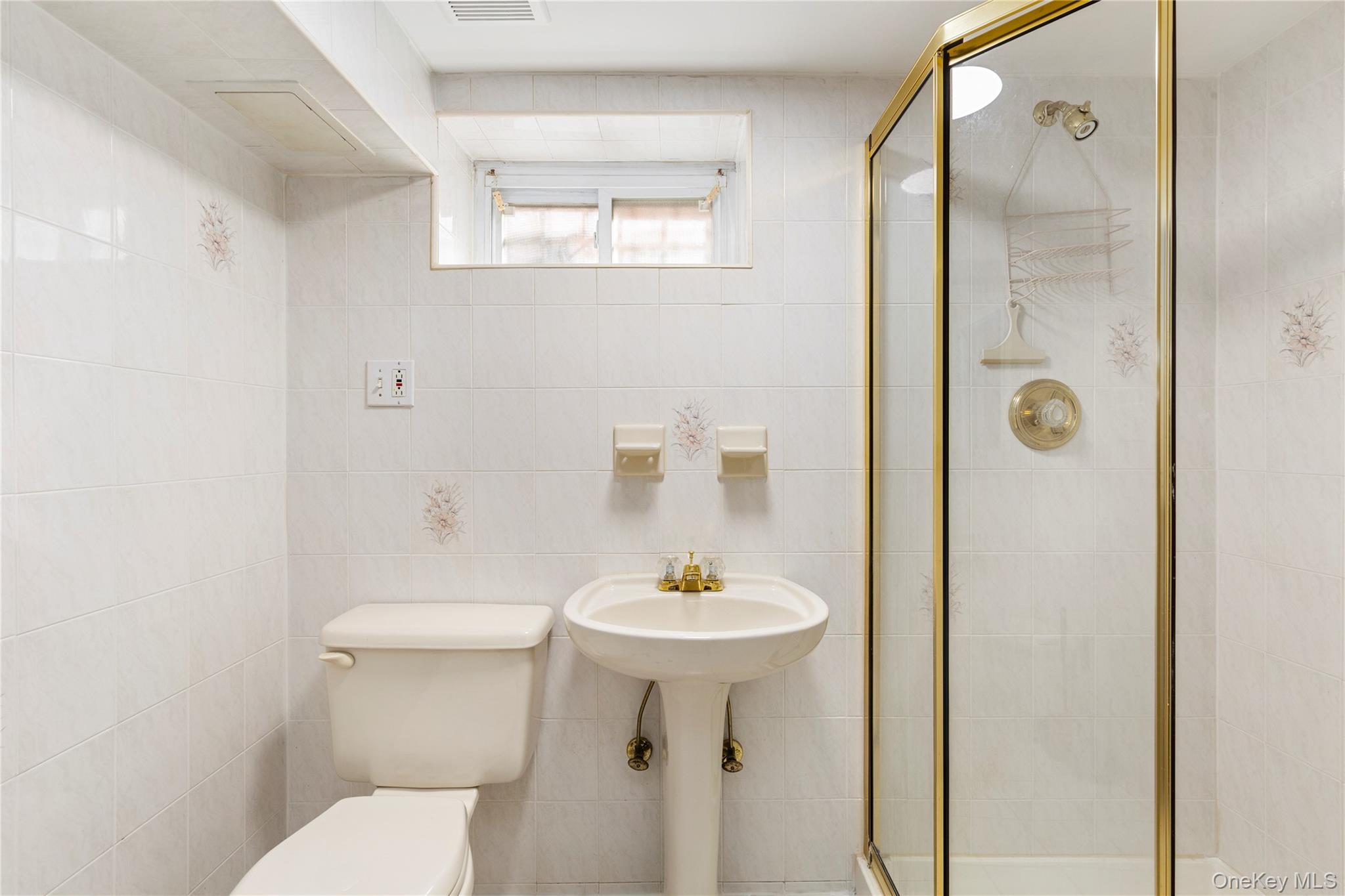 2615 Clearview Expressway, Bayside, NY 11360