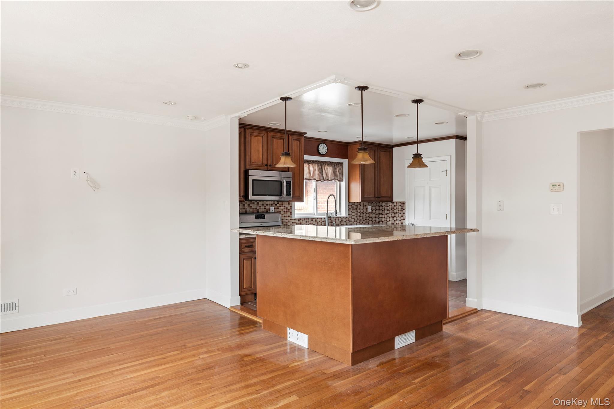 2615 Clearview Expressway, Bayside, NY 11360