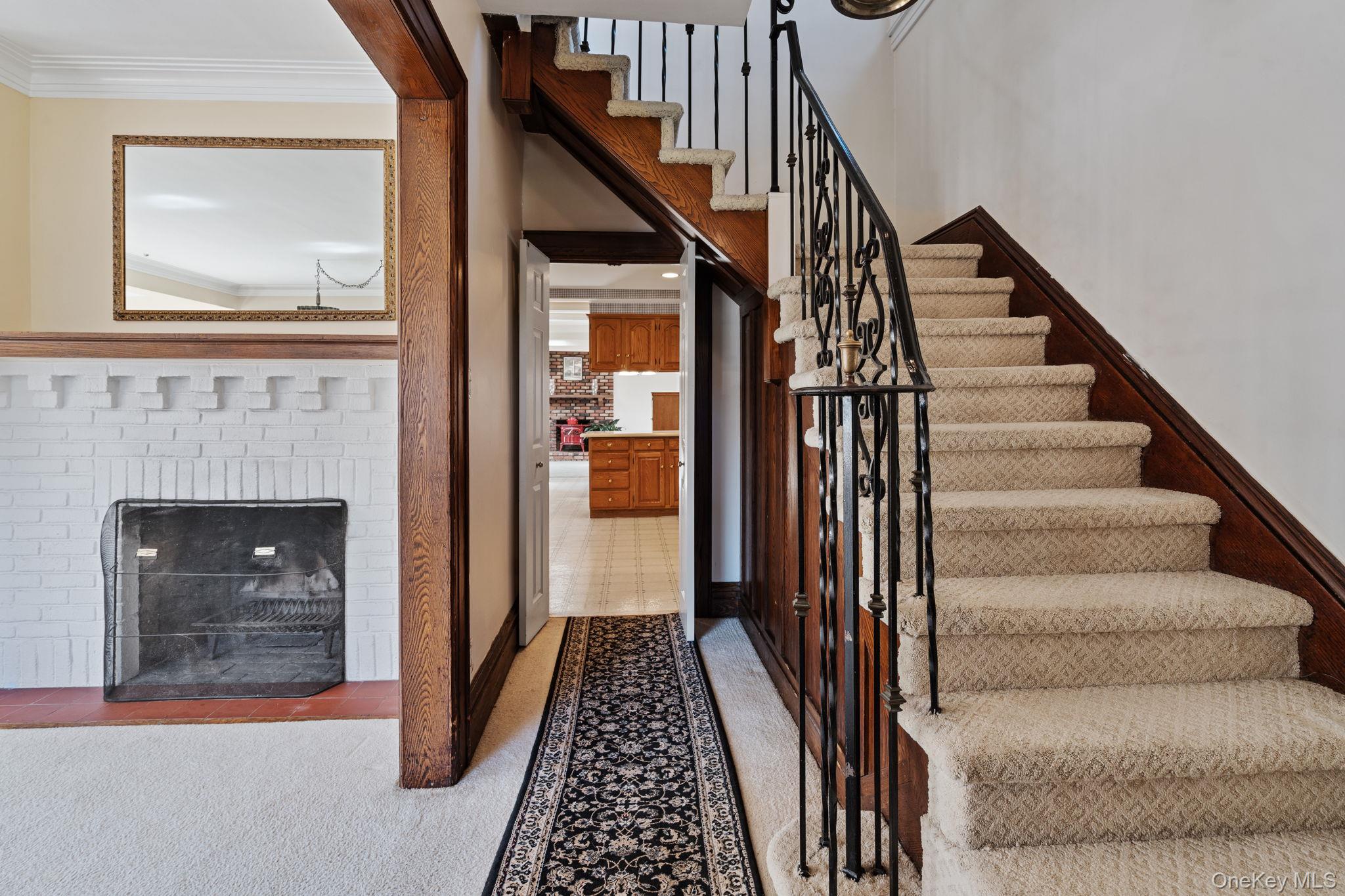 29 Summit Avenue, Lynbrook, NY 11563