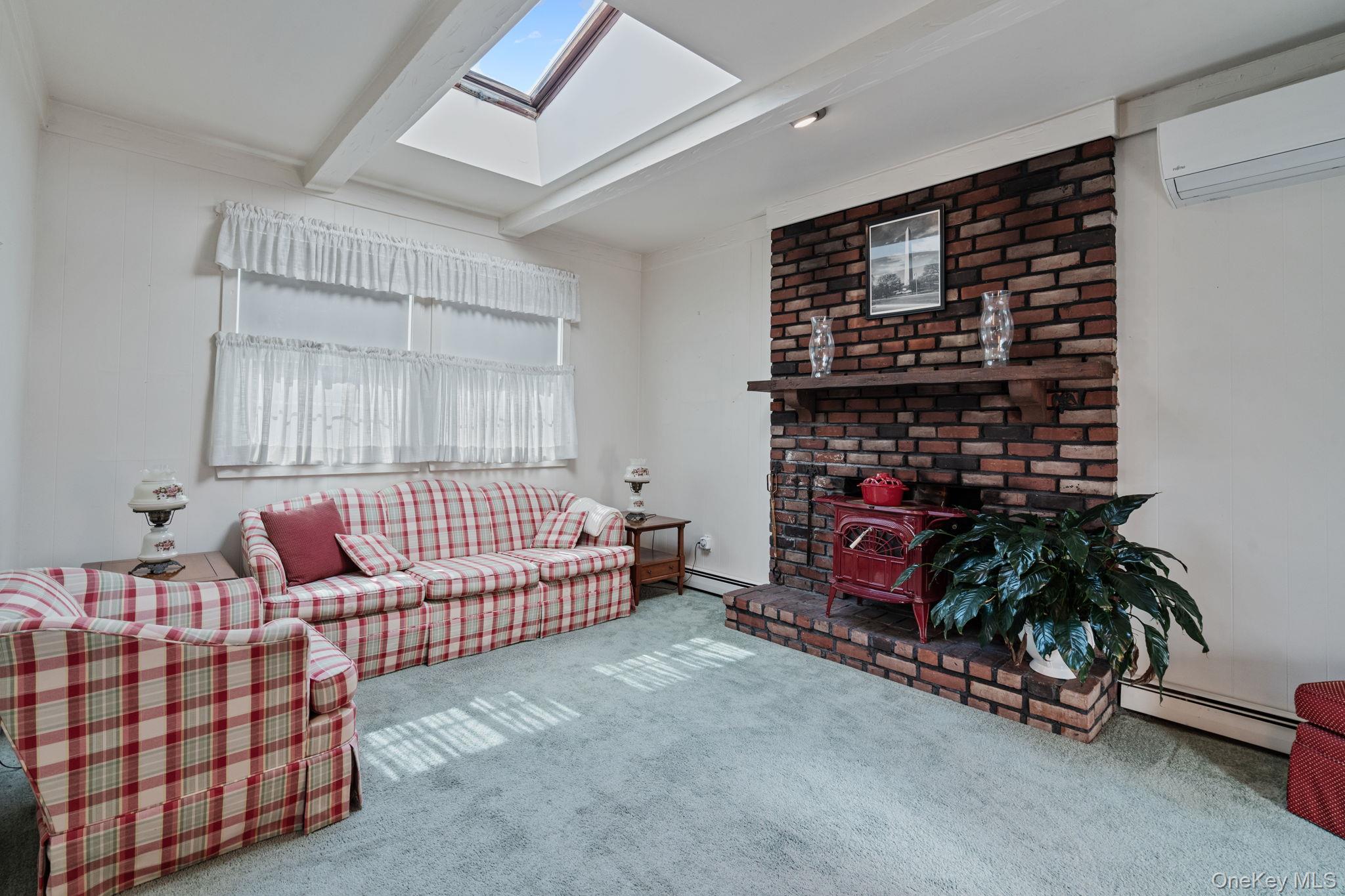 29 Summit Avenue, Lynbrook, NY 11563