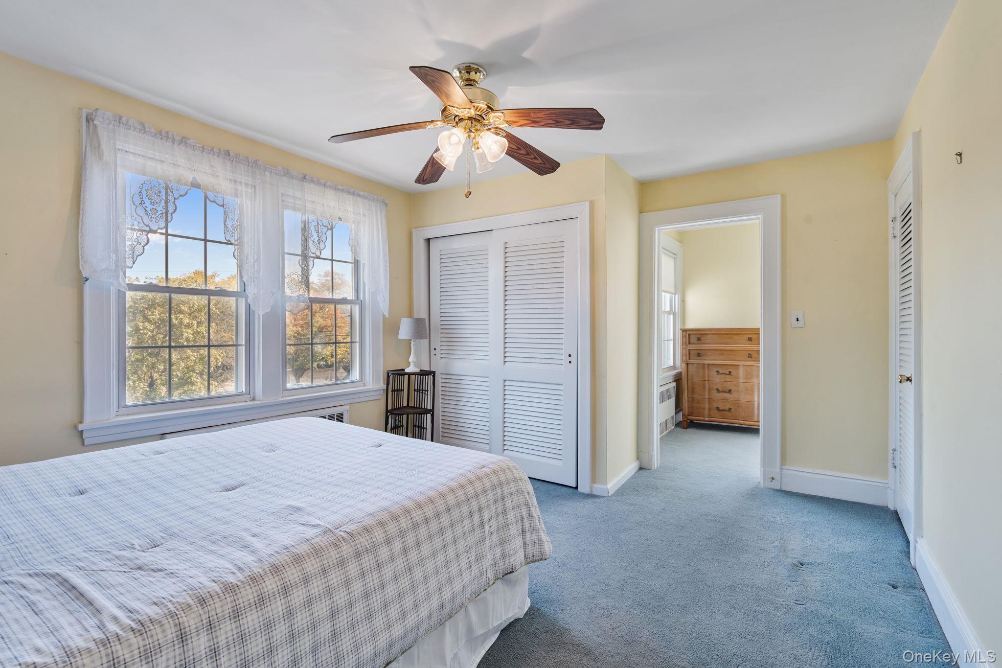 29 Summit Avenue, Lynbrook, NY 11563