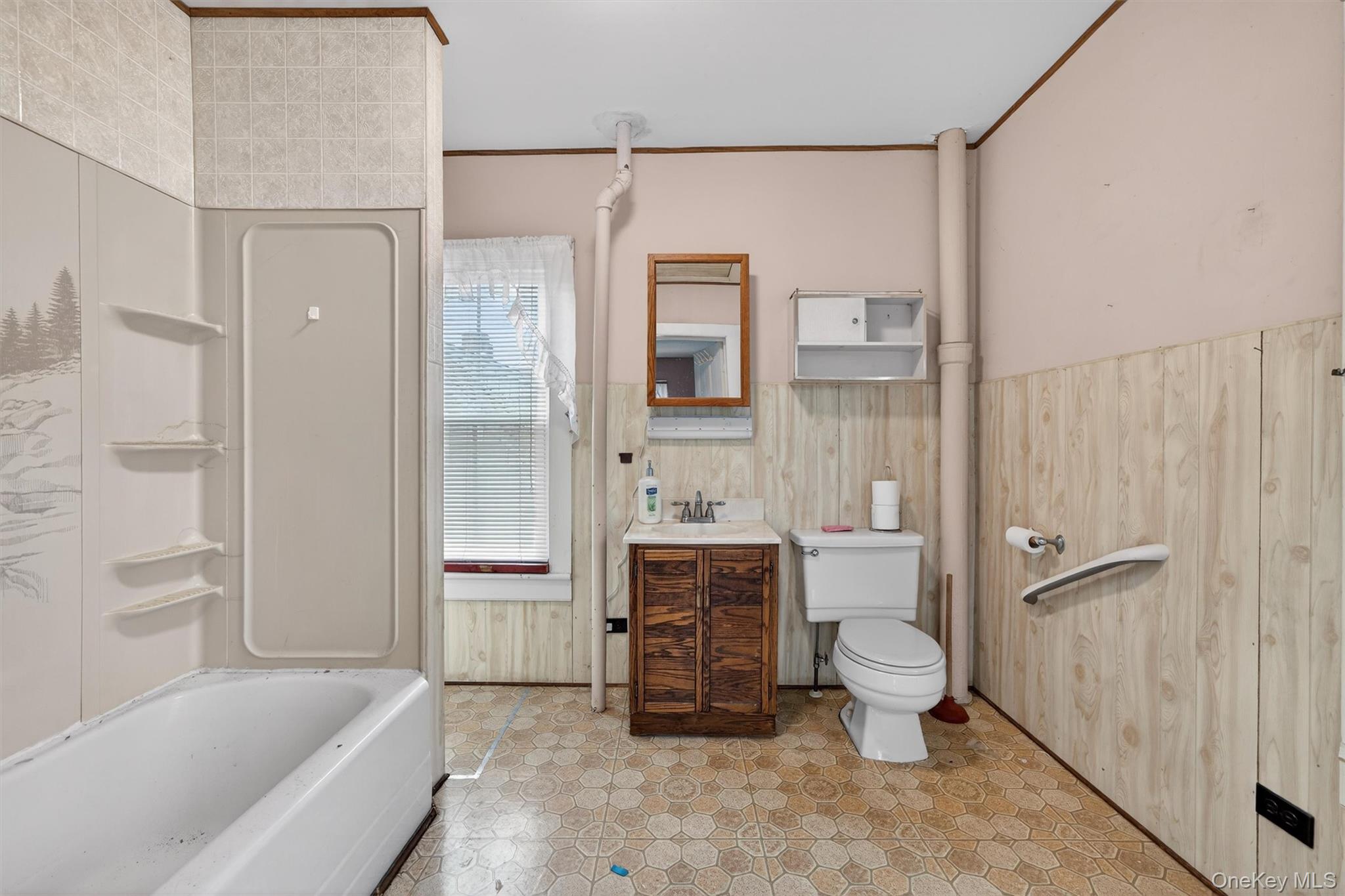 195 W Main Street, Port Jervis, NY 12771