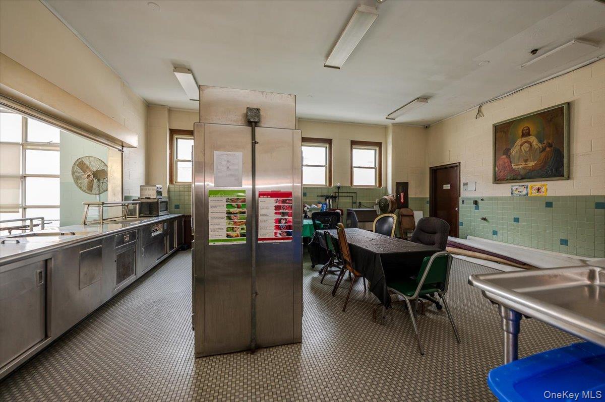 1346 Broadway, Hewlett, NY 11557