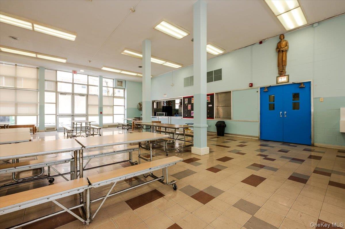 1346 Broadway, Hewlett, NY 11557