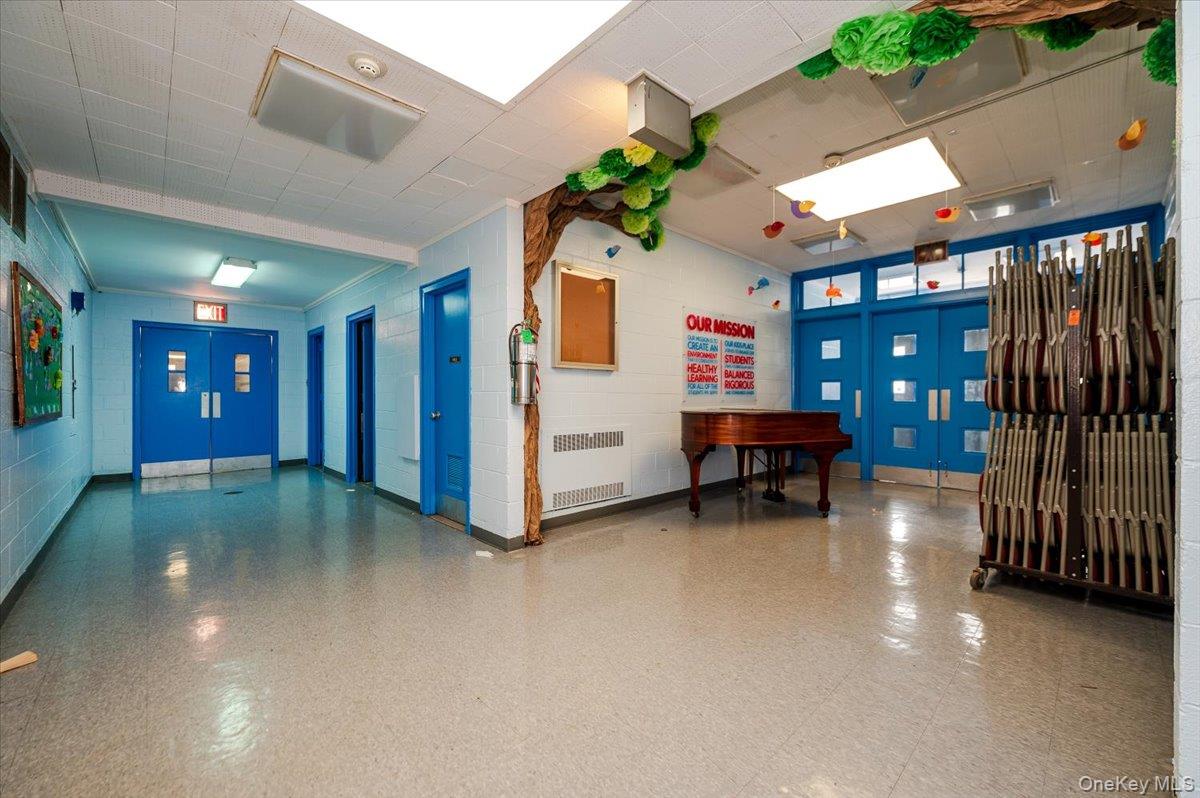 1346 Broadway, Hewlett, NY 11557