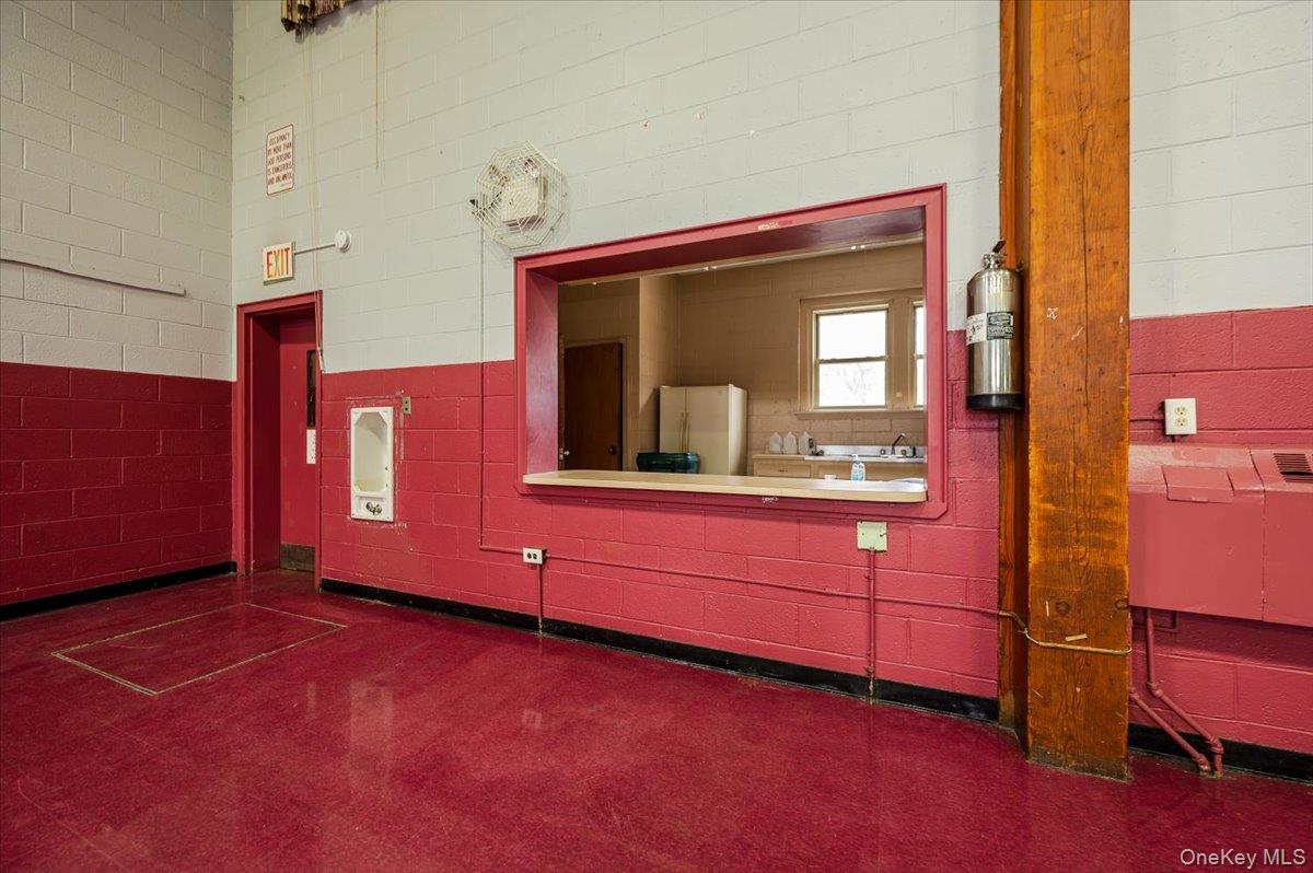 1346 Broadway, Hewlett, NY 11557