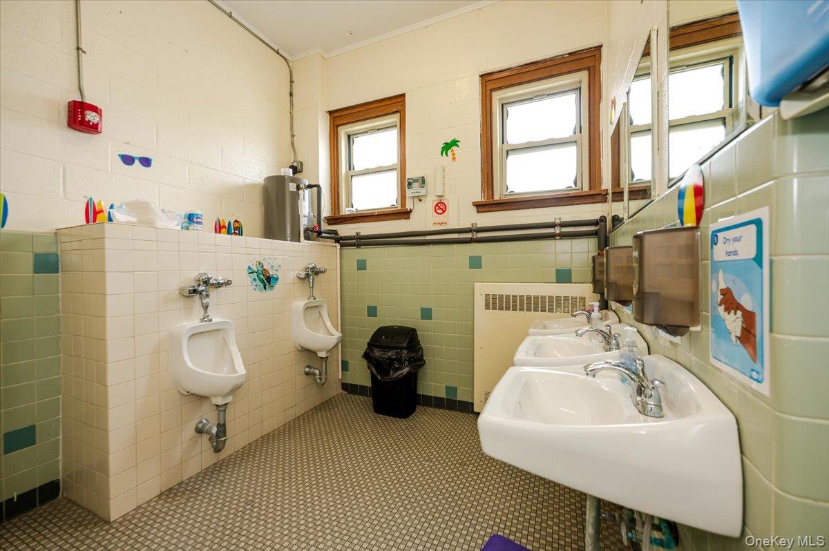 1346 Broadway, Hewlett, NY 11557