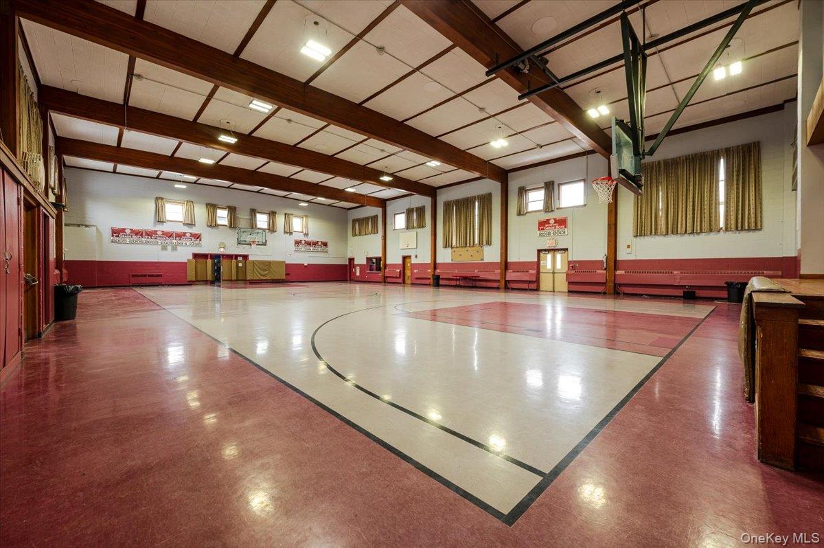 1346 Broadway, Hewlett, NY 11557