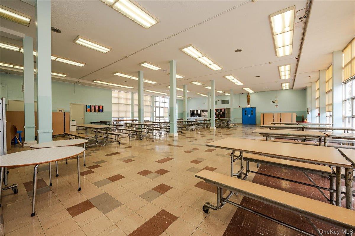 1346 Broadway, Hewlett, NY 11557