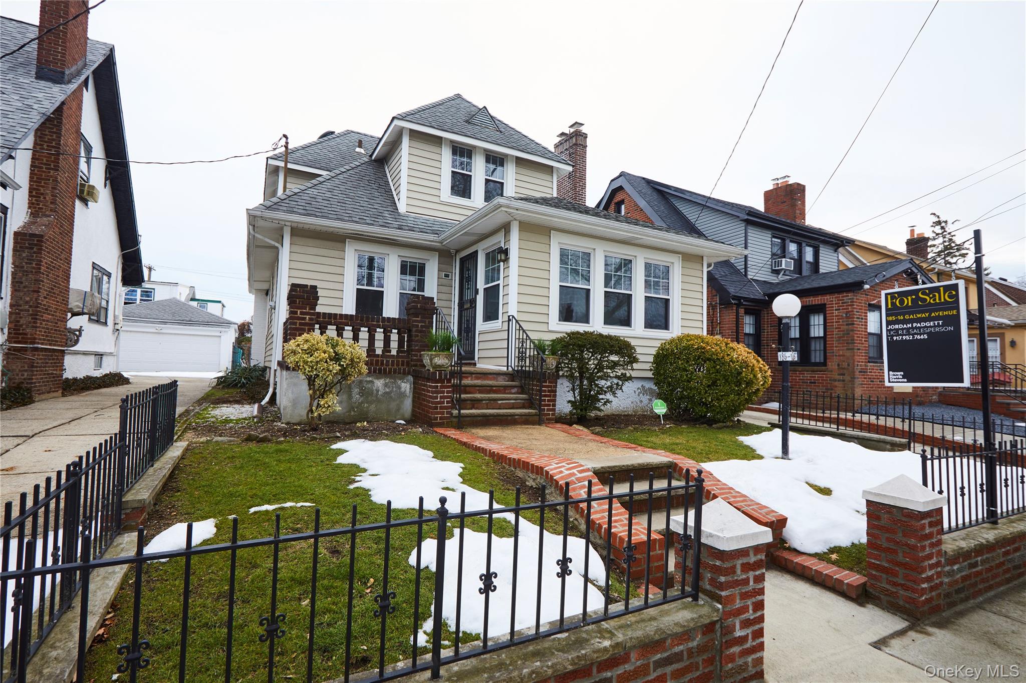 18516 Galway Avenue, Saint Albans, NY 11412