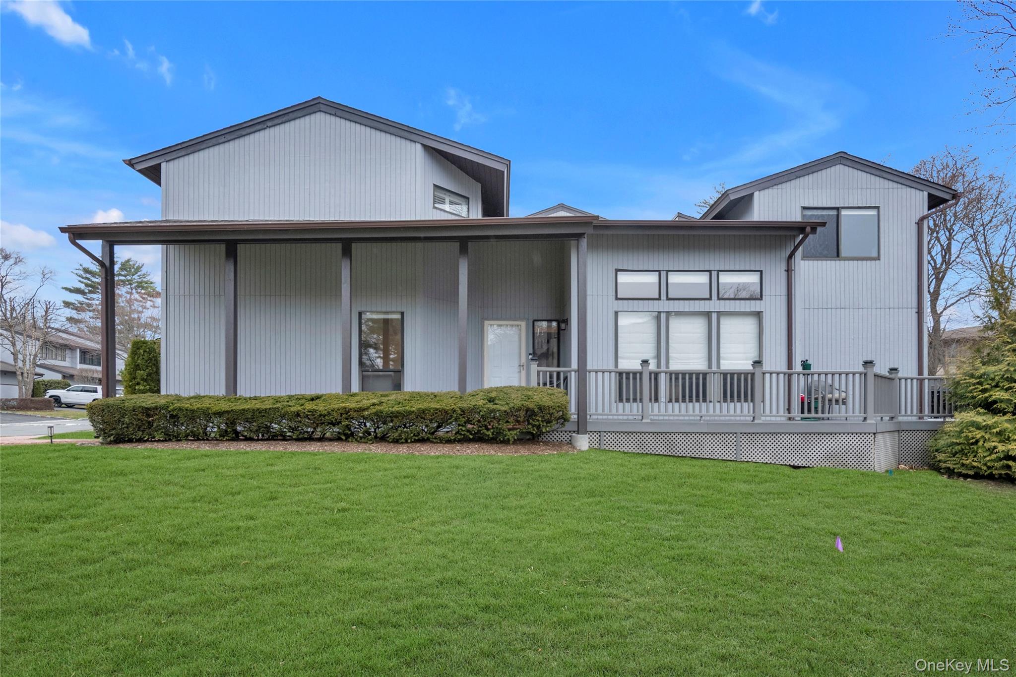 51 Foxwood Drive # 51, Jericho, NY 11753