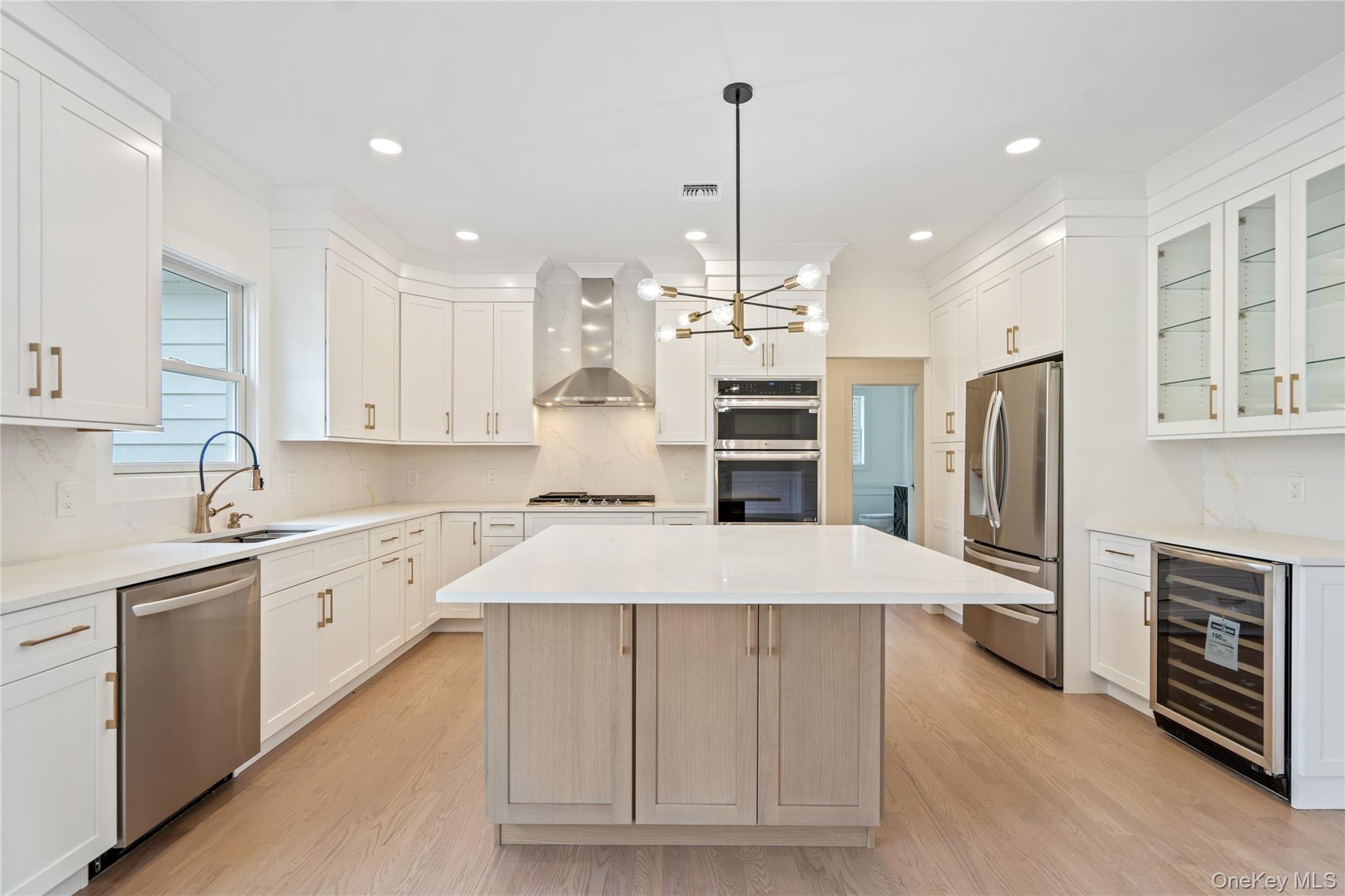 27A Belmont Circle, Syosset, NY 11791