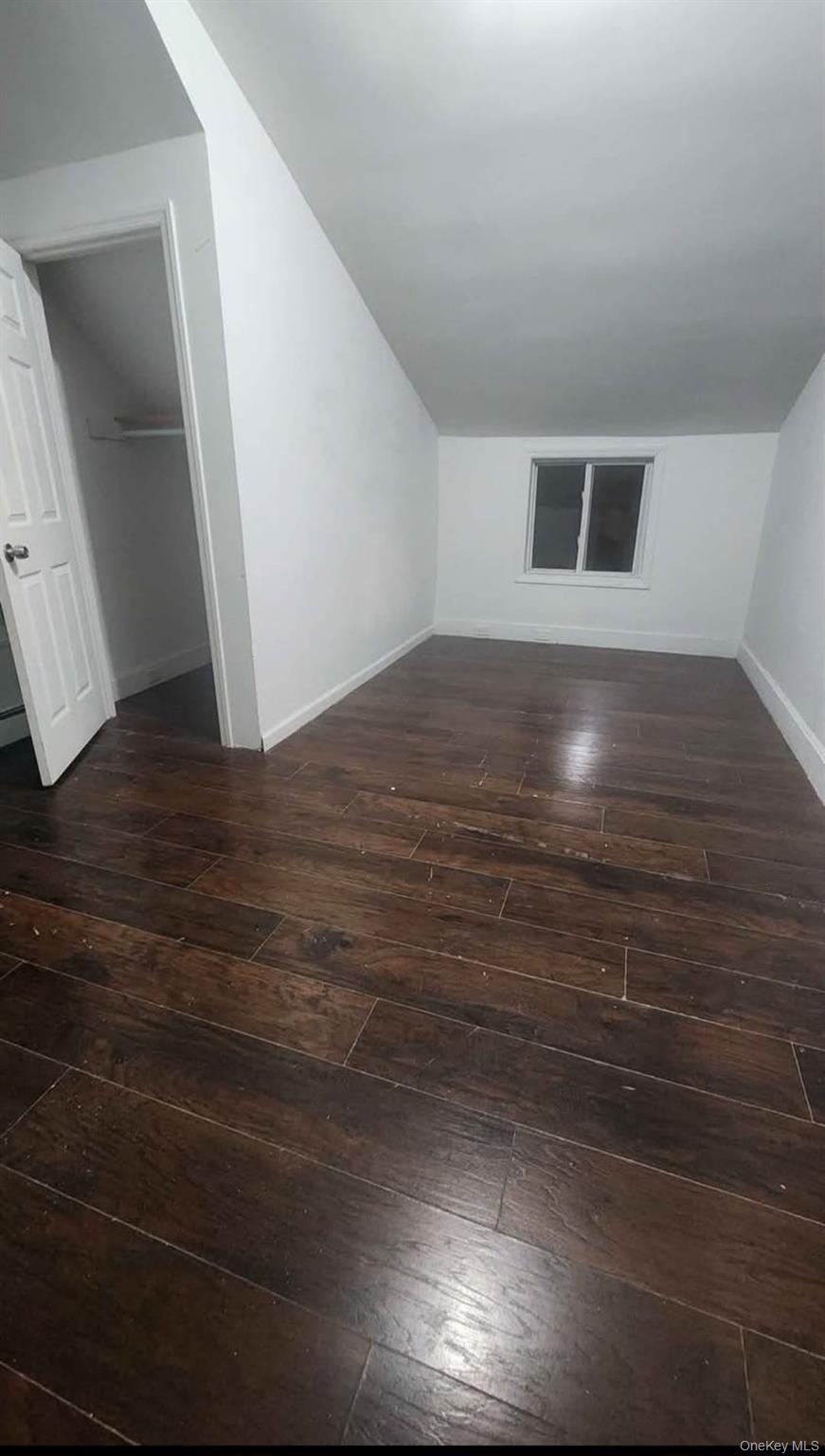 10 Ross Avenue, Bay Shore, NY 11706