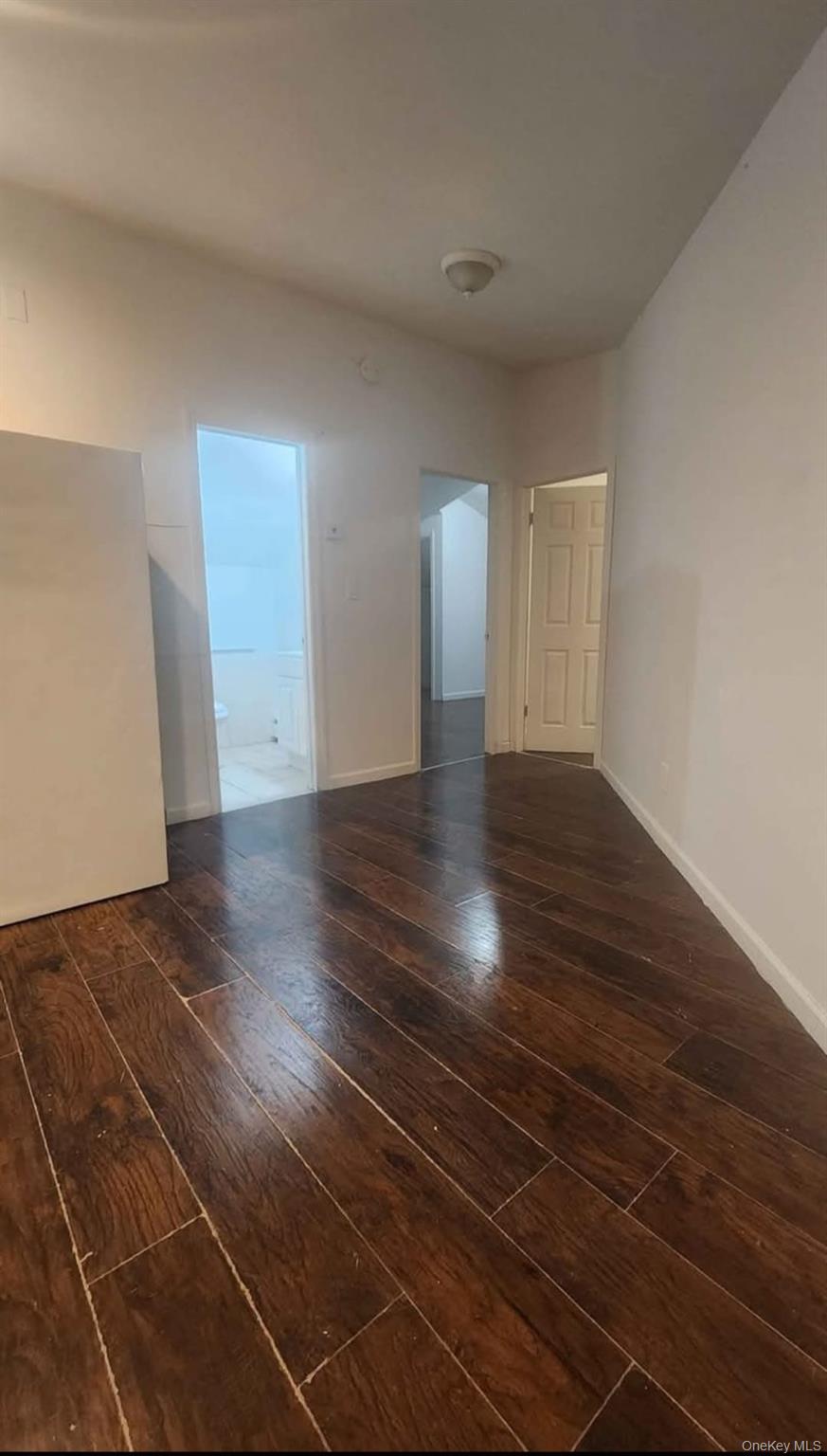 10 Ross Avenue, Bay Shore, NY 11706