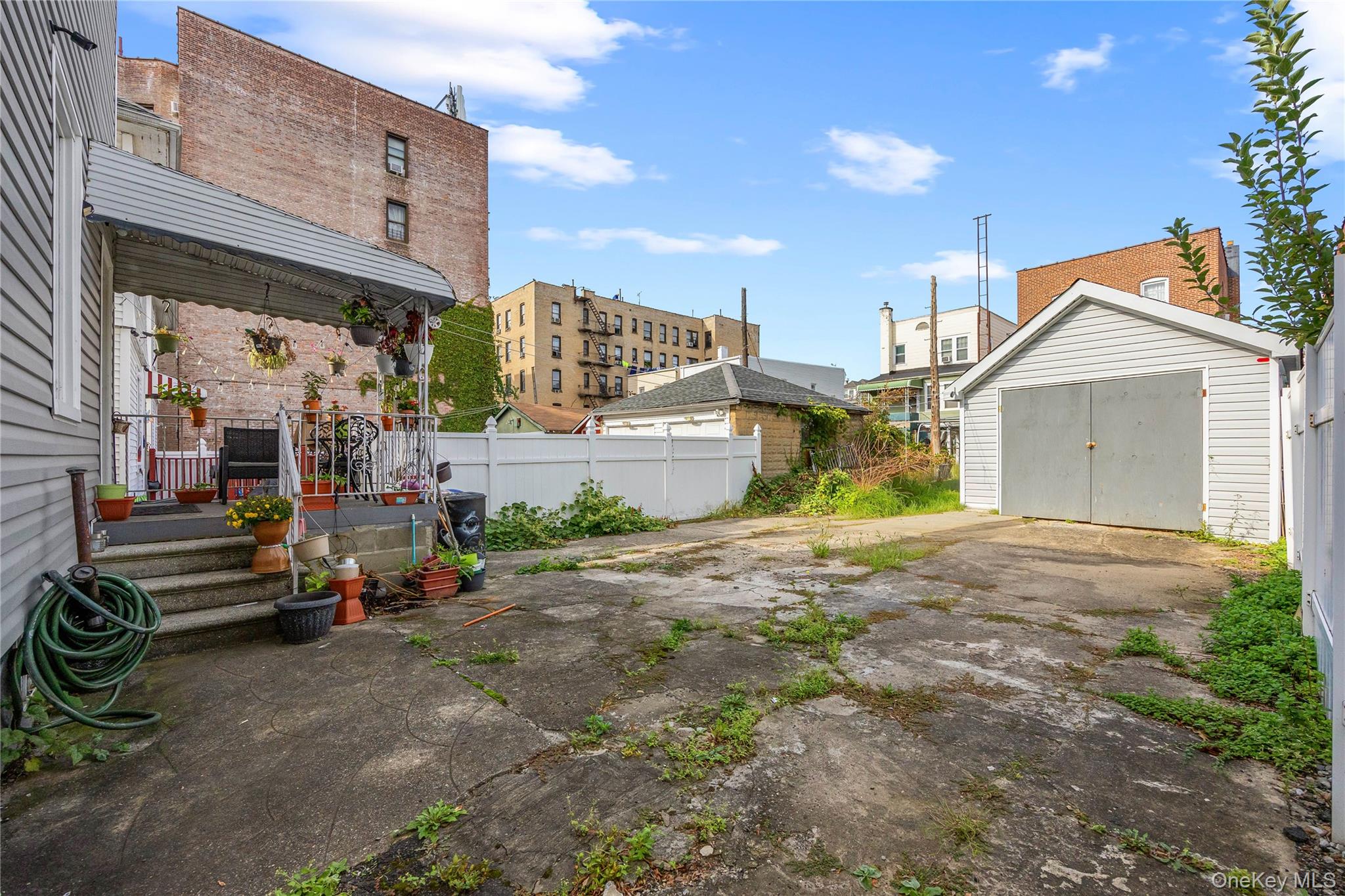 667 E 230th Street, Bronx, NY 10466