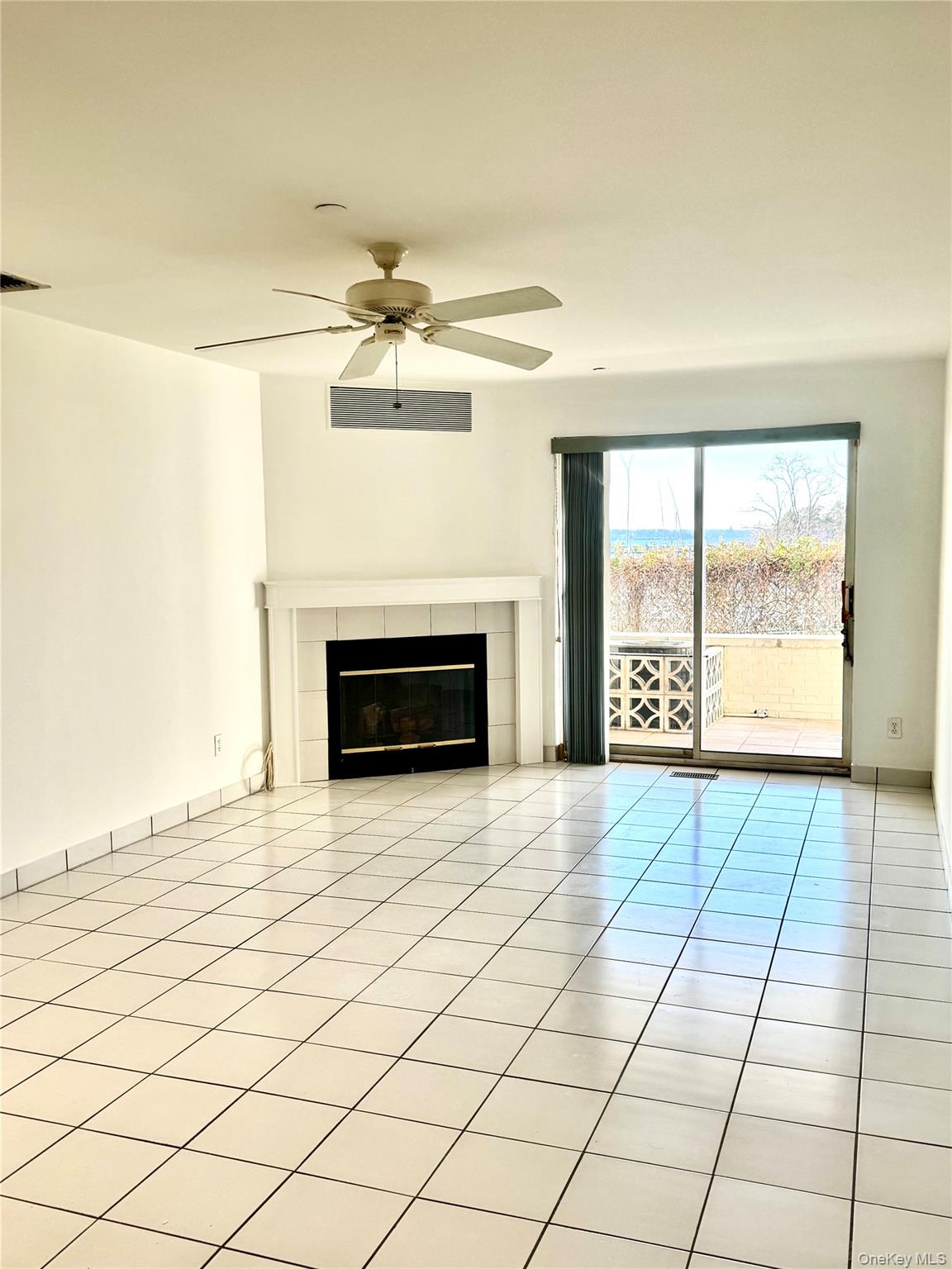 190 Schofield Street # 1C, Bronx, NY 10464