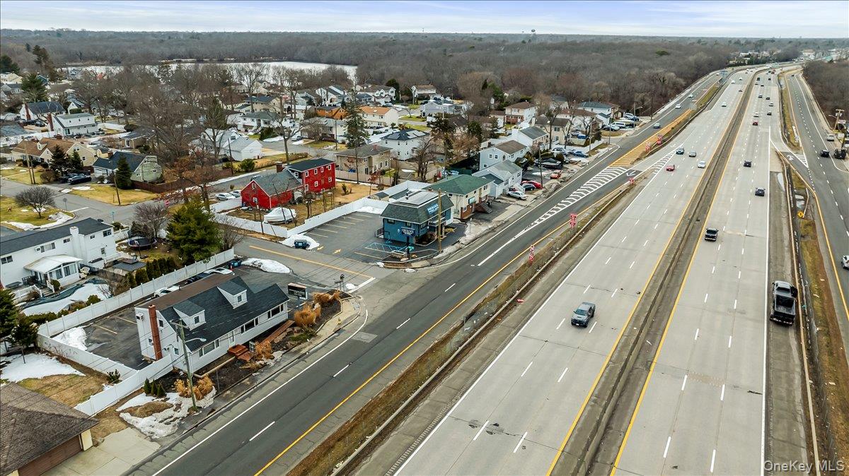 930 Sunrise Highway, North Babylon, NY 11704