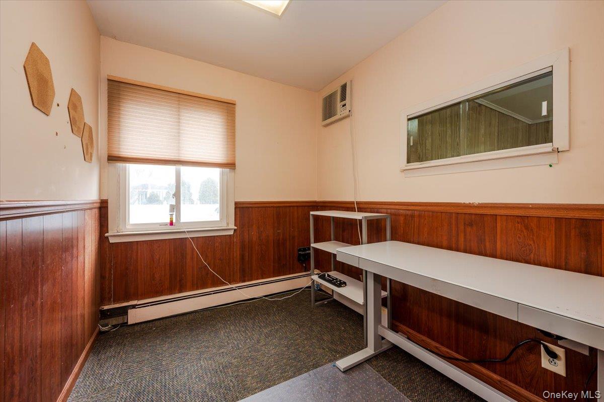 930 Sunrise Highway, North Babylon, NY 11704