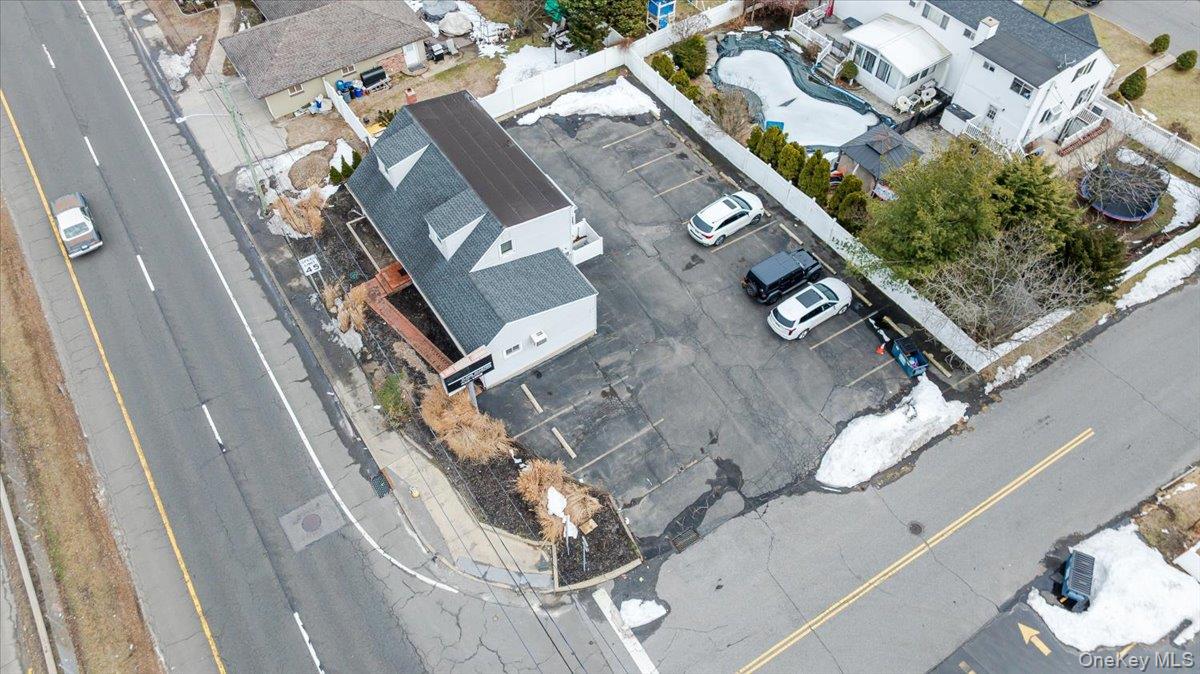 930 Sunrise Highway, North Babylon, NY 11704